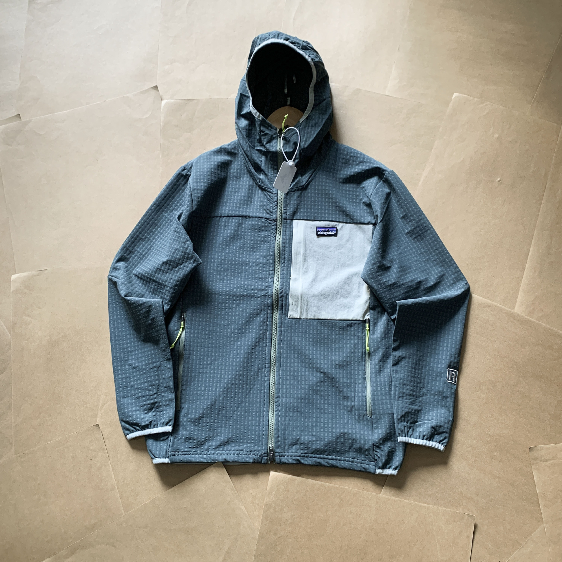 Cross-border foreign trade patag r2 fleece zipper outwear soft shell outdoor lightweight hooded jacket couple contrast color