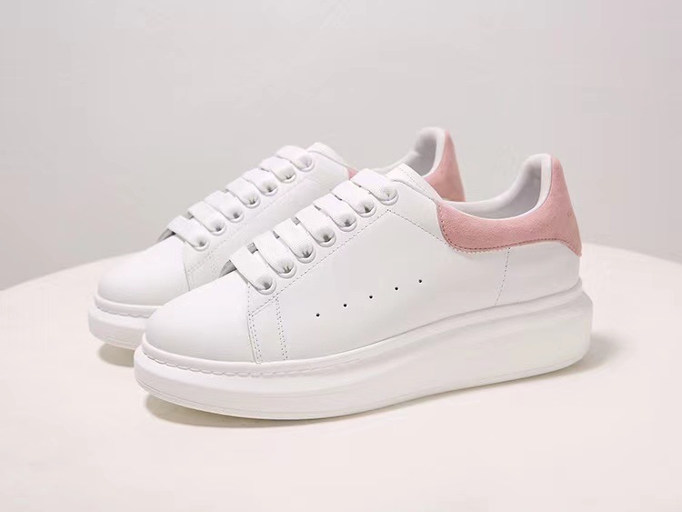 Mcqueen white leather sneakers – authentic spring/summer high-top edition – new thick-soled, height-increasing, casual, and versatile skate shoes for men and women