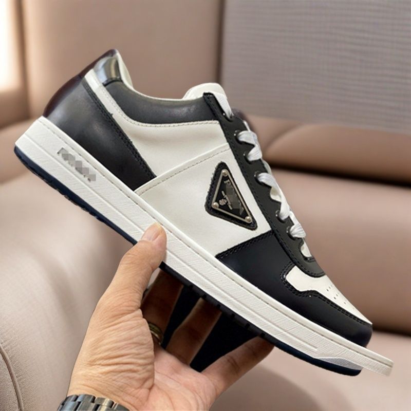 European station 2025 premium color-blocked men’s shoes: fashionable casual sneakers, breathable white shoes, classic men’s footwear 1