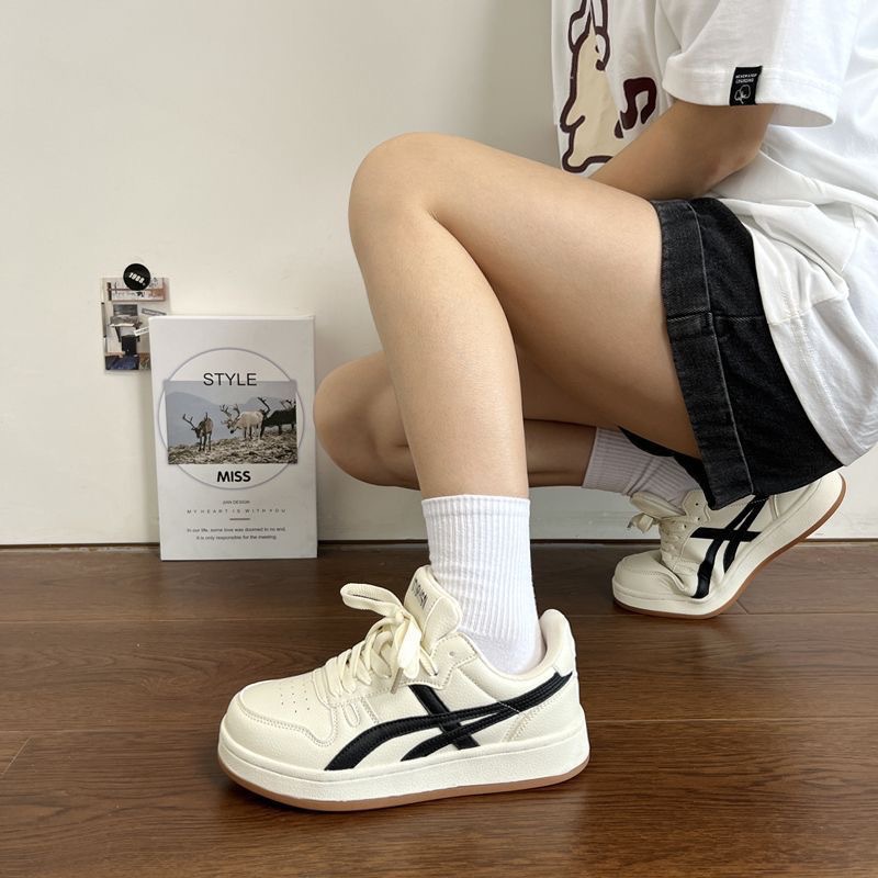 Couplethick solecreamlow anklewhite shoescouplemen’s and women’sautumniche style german training sports sneakerstrendy