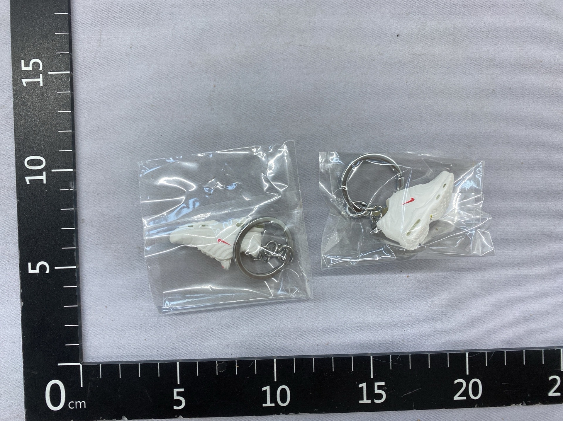 Axtn keychain 3d stereo shoe pendant creative bag accessories 5