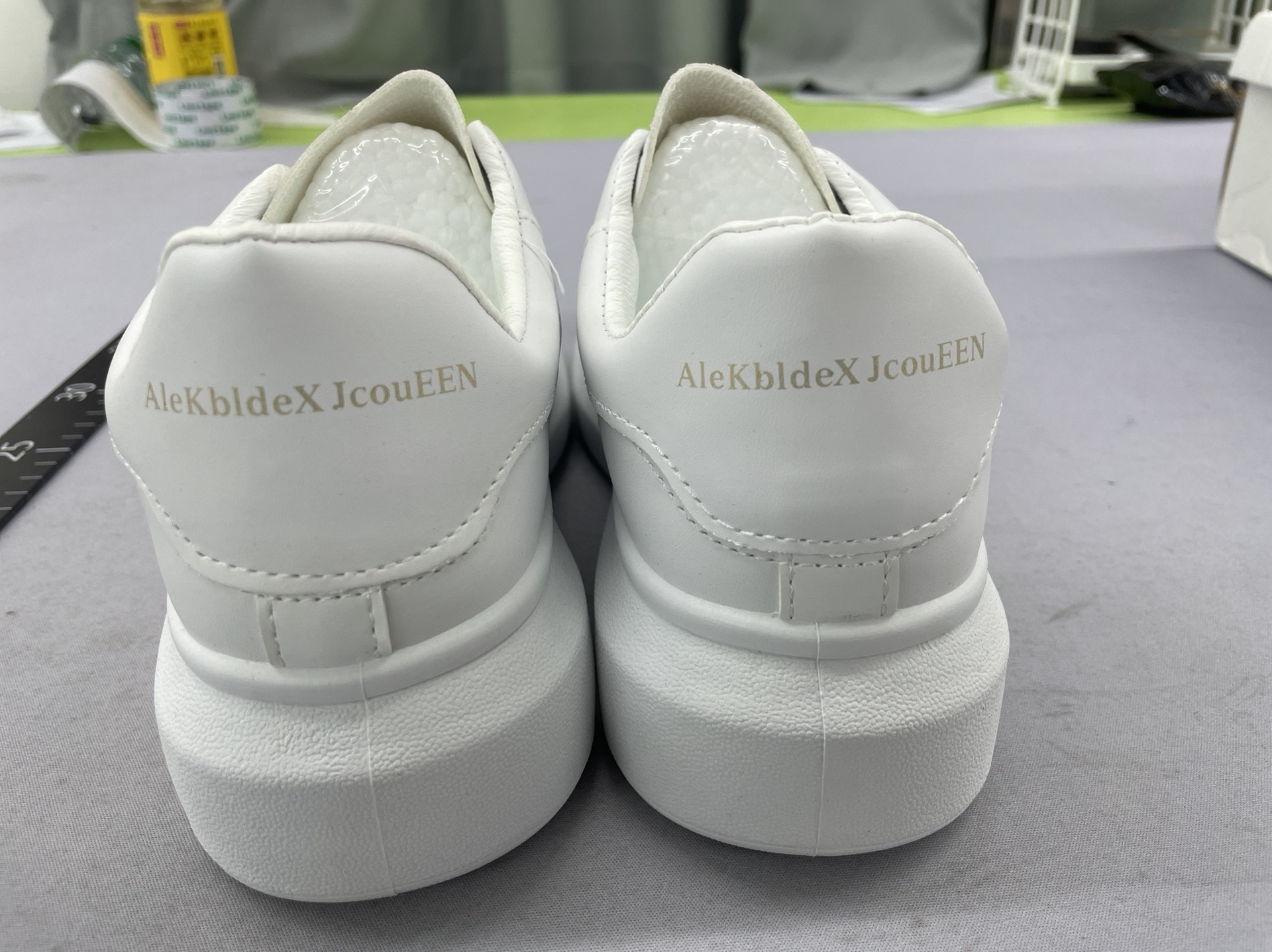 Couple white shoes men’s student shoes k-style trendyeasiest for match breathable shoes thick solecasual height increasing sneakers mcqueen women 3