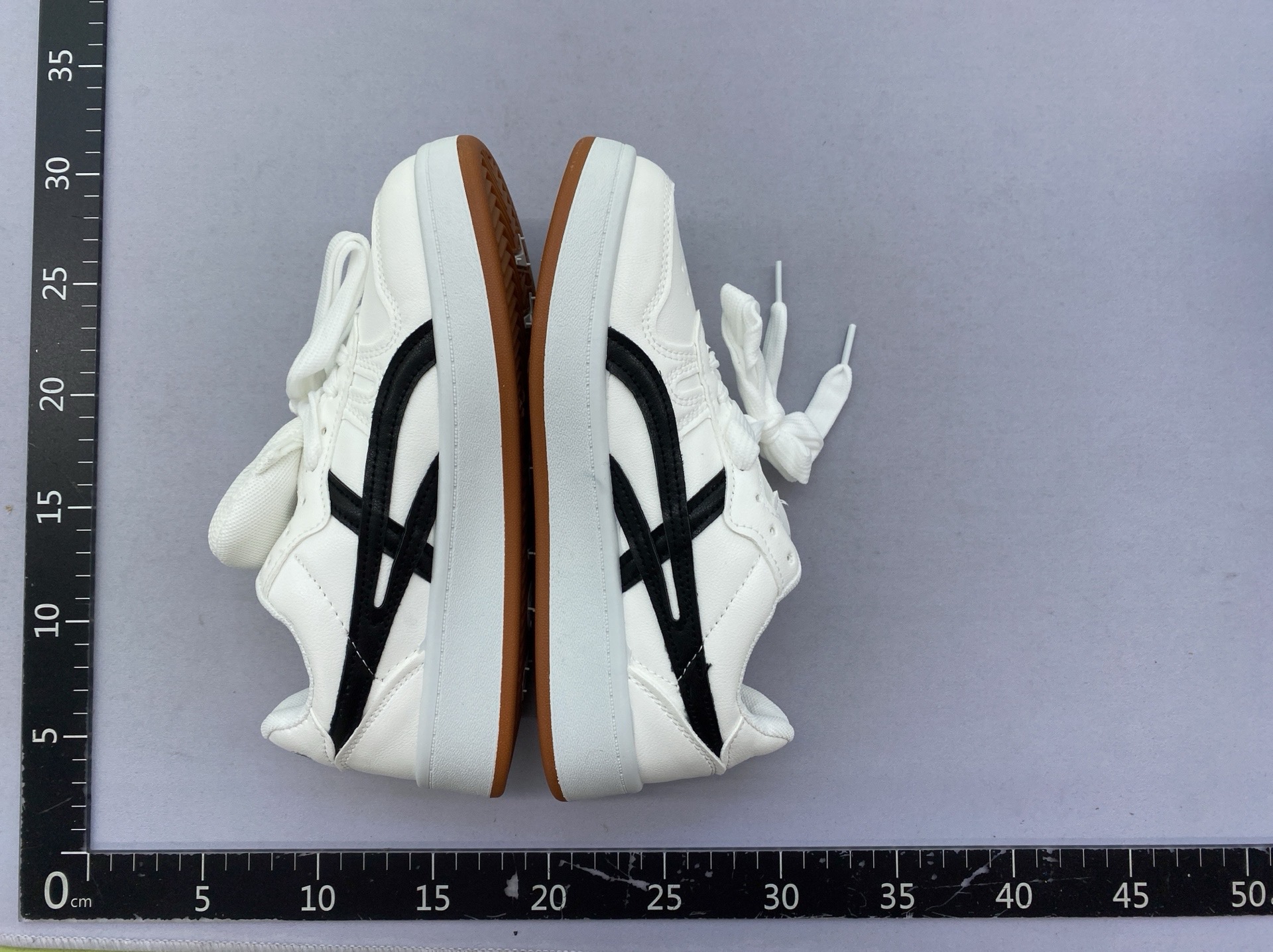 Couplethick solecreamlow anklewhite shoescouplemen’s and women’sautumniche style german training sports sneakerstrendy 4