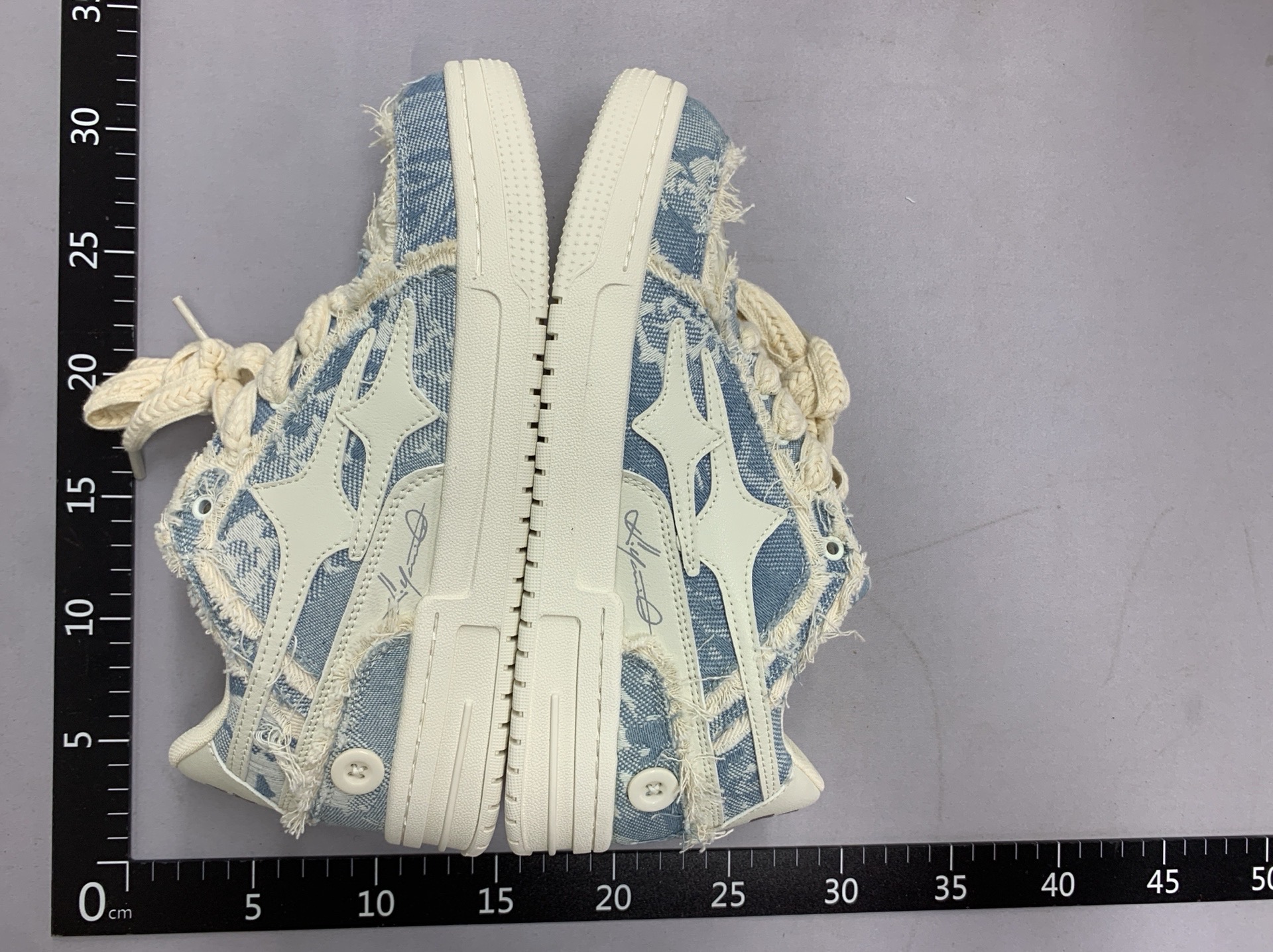 Guangzhou trendy shoe brand men’s shoes, korean style casual shoes, breathable white sneakers, men’s skate shoes, unisex couple shoes 4