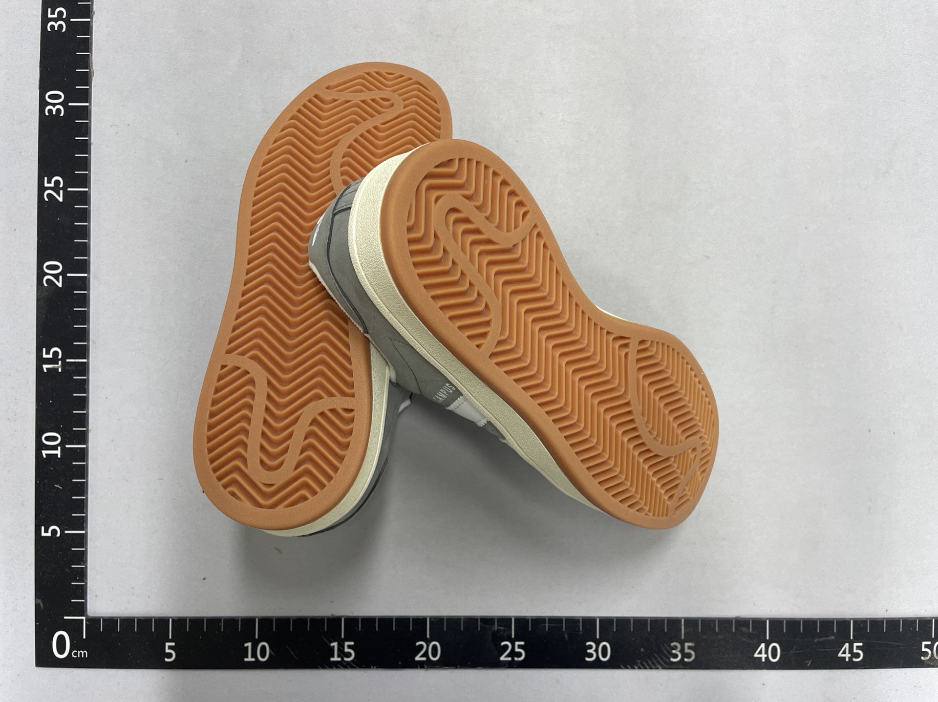 Pure original clover samba og samba training retrowhite shoesgazelle men’s and women’s casual sneakers 3
