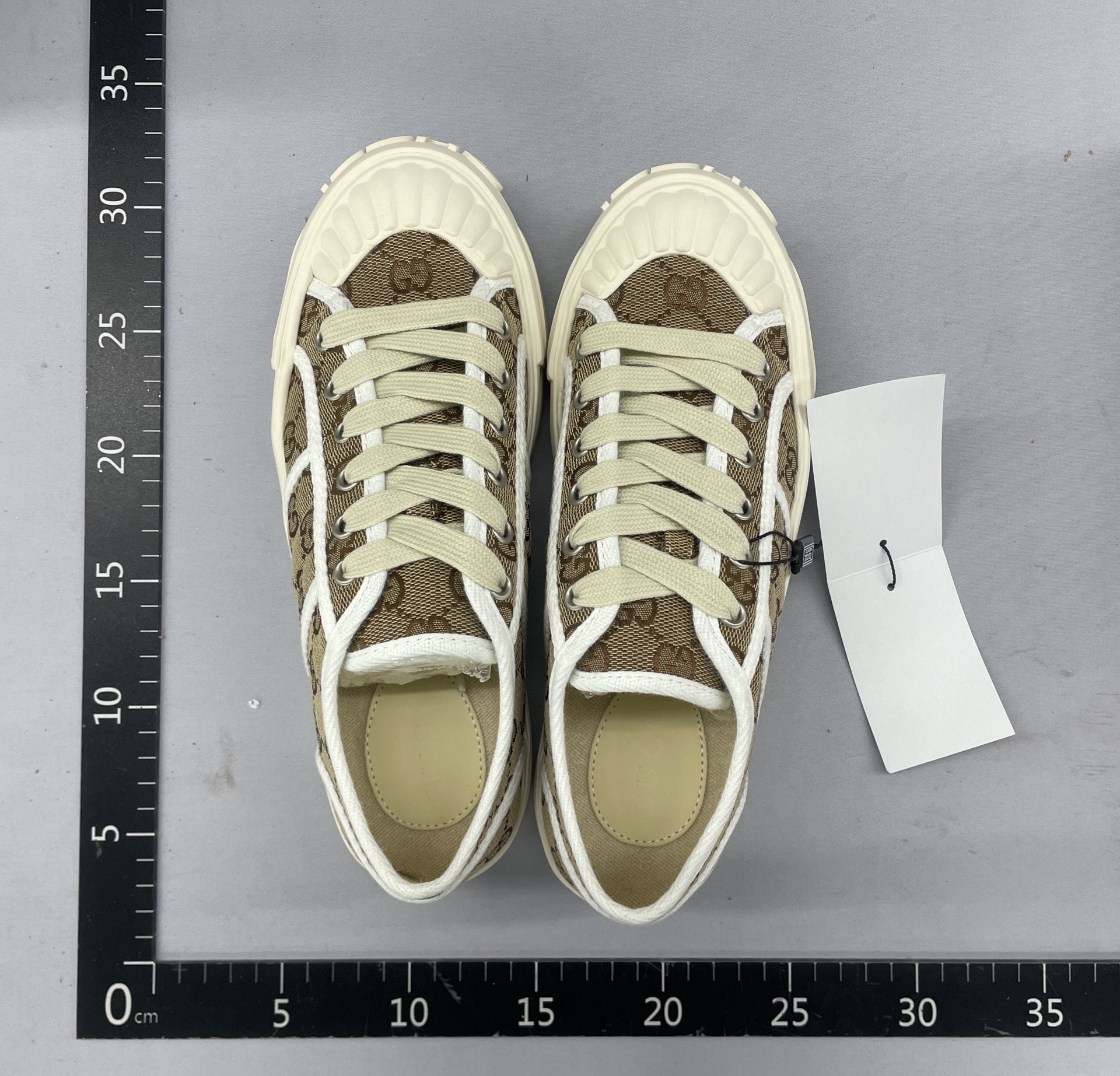 2025 high version new thick soleg popular sports shoes biscuit canvas casual shoes couple jacquard cloth white shoes 6