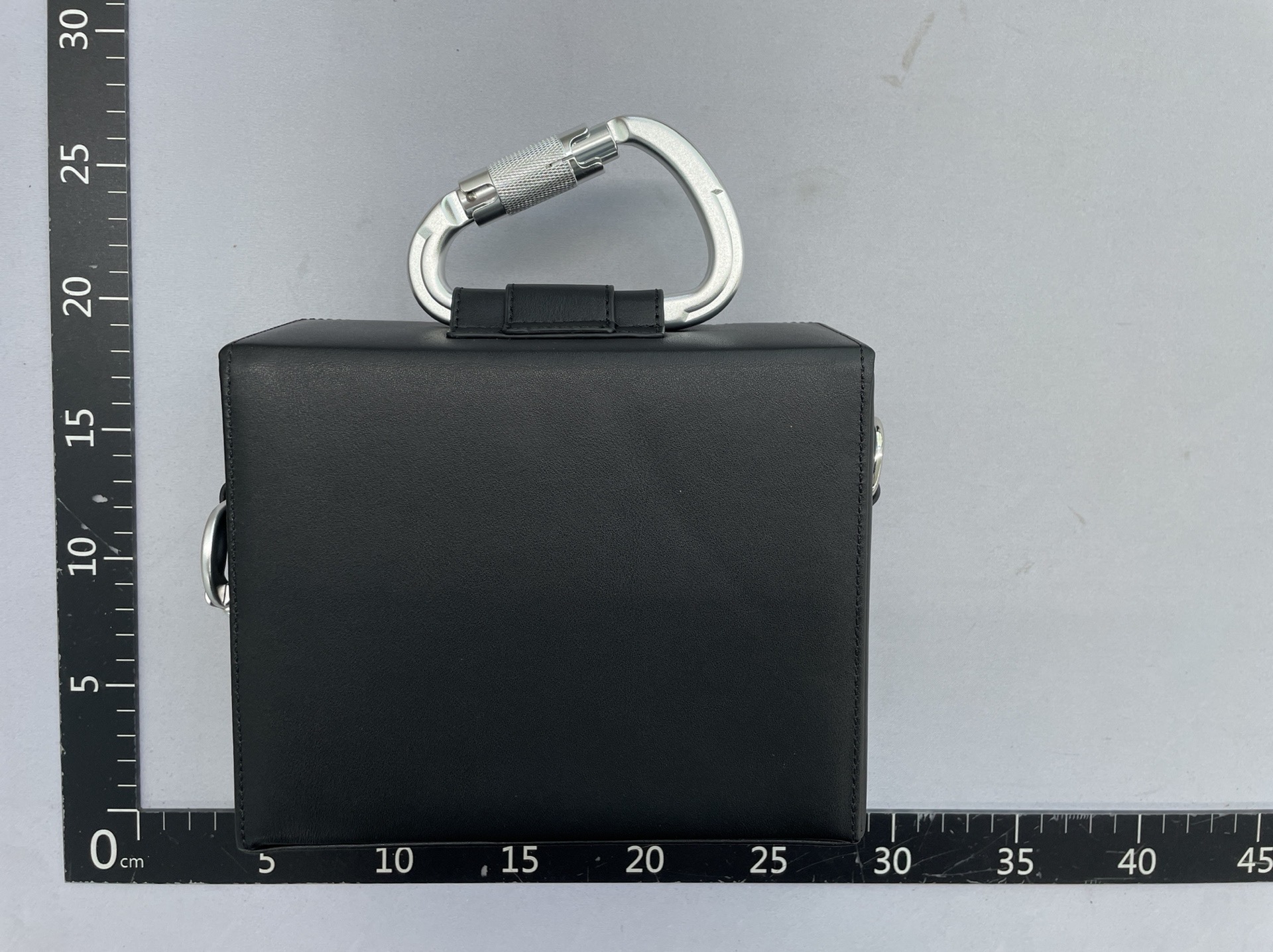 Heliot emil box bag multi-metal hiking buckle dark black men’s and women’s sense of design chest bag cross-body functional bag 4