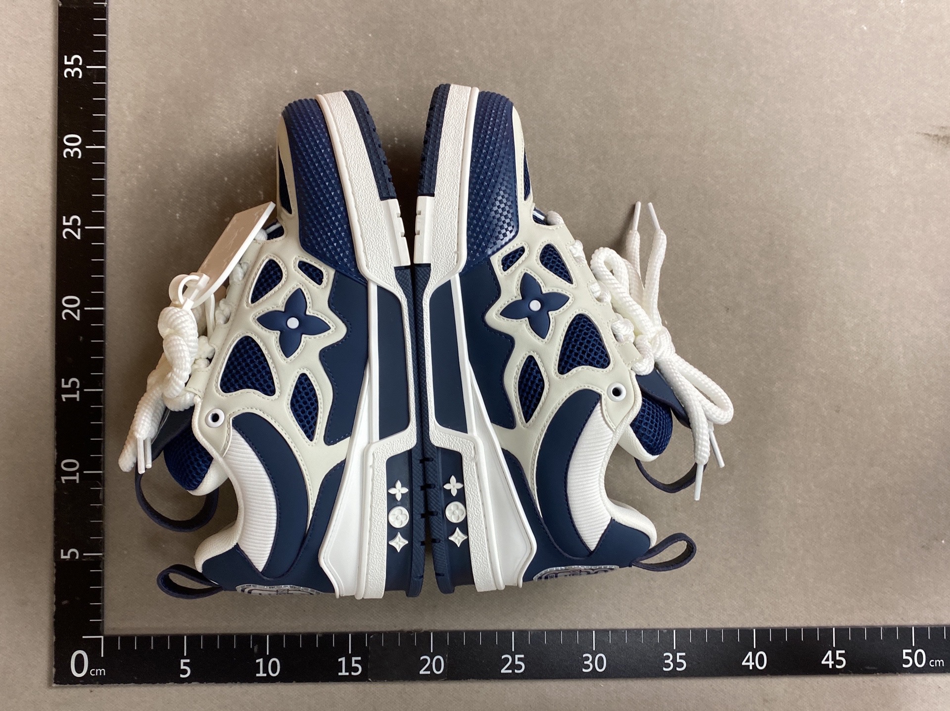 Bread shoes, little fat white shoes, guangzhou shoes, men’s and women’s height-increasing dad shoes, high l sneakers, cross-border shoes, european station 3