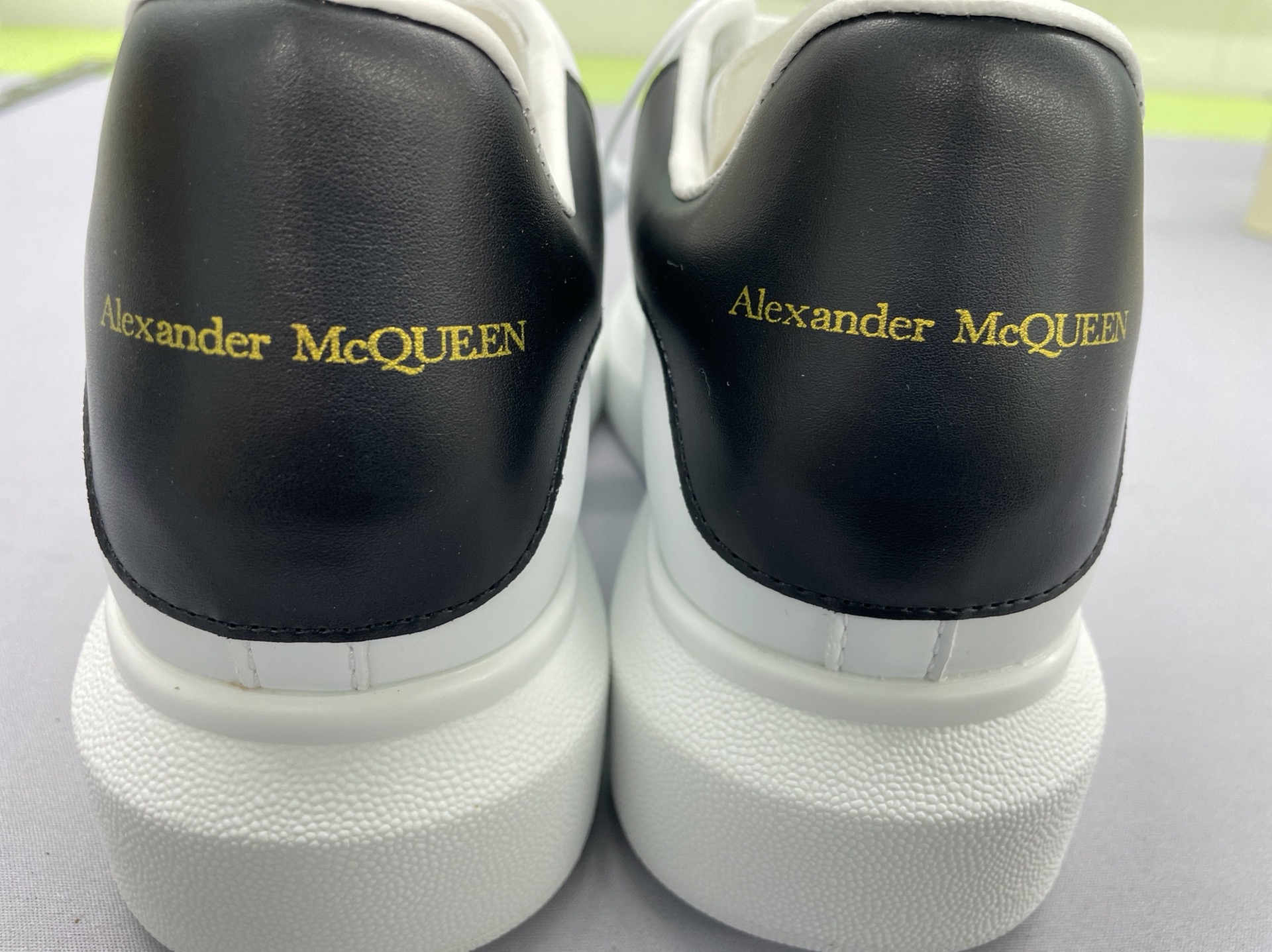 Classic and versatile white sneakers for men and women. couple’s style. made in italy (15% off) (nk) 6