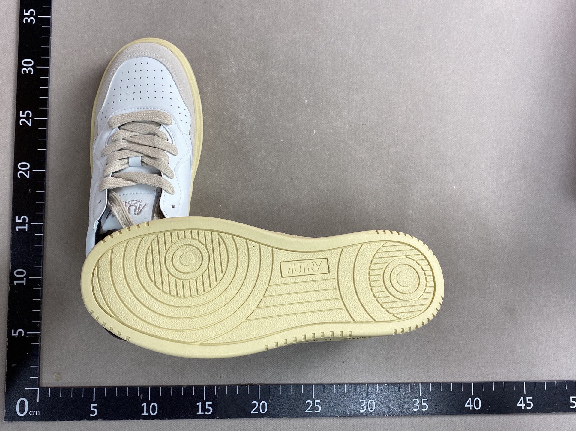 Cross-border women’s shoes 2025 new black and white panda shoes sneakers thick soletie backcasual shoes white shoes ins trend 4