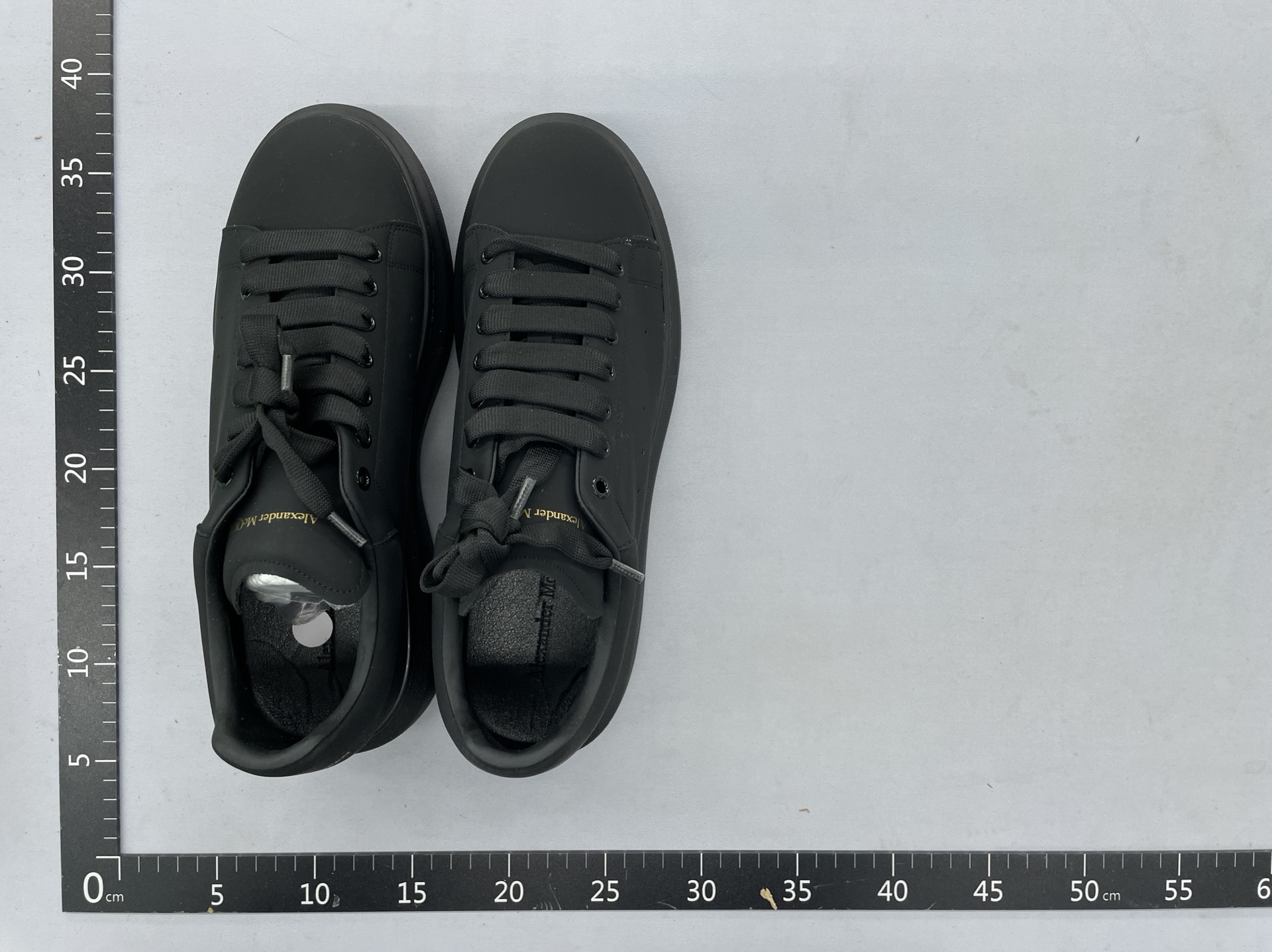 Gc01 high quality white shoes whatsapp+86 151 5039 9023 6