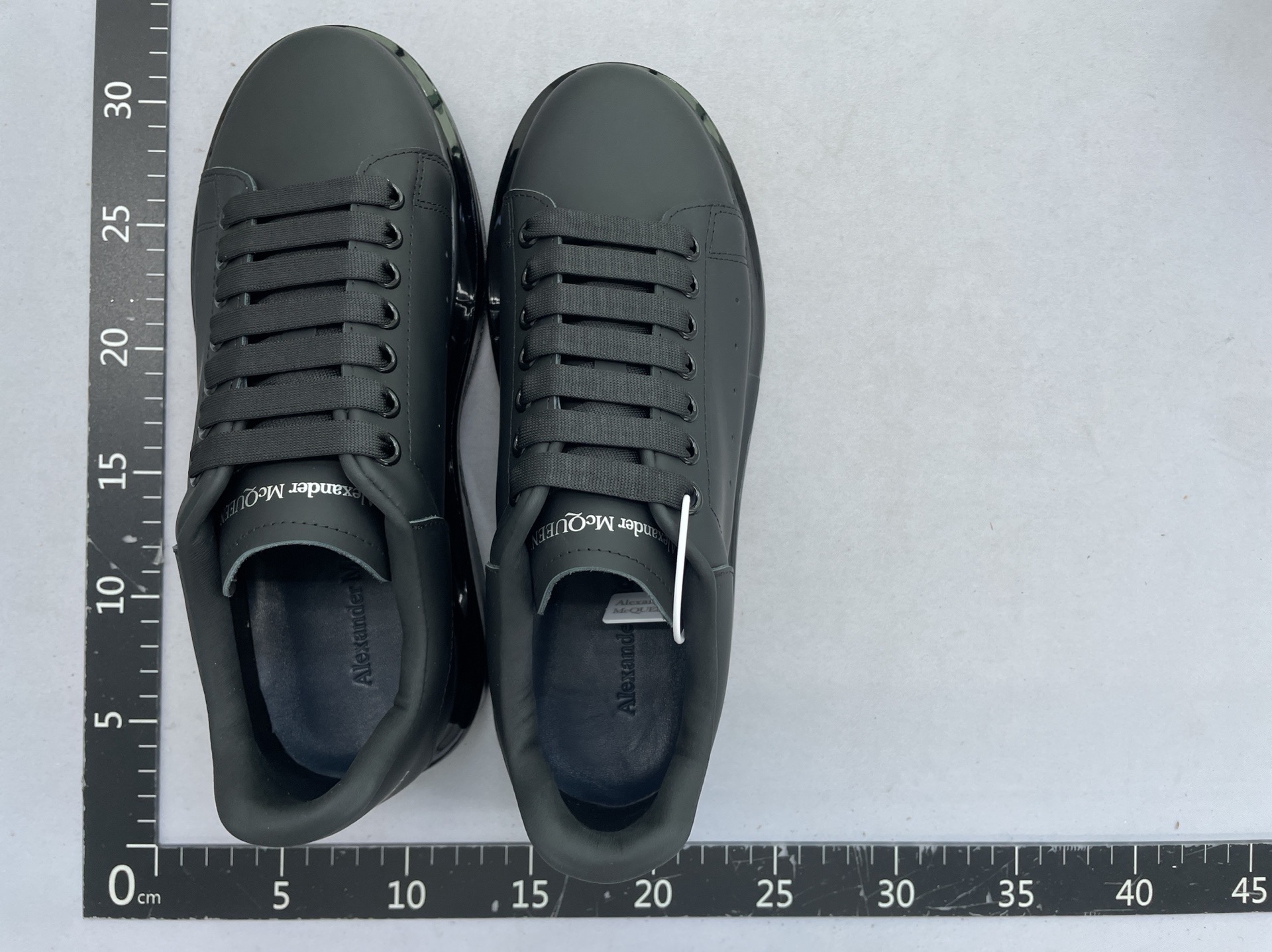 European station men’s shoes 2025 new season mcqueen air cushion white shoes casual sports shoes easiest for match genuine leather dad shoes trendy 6