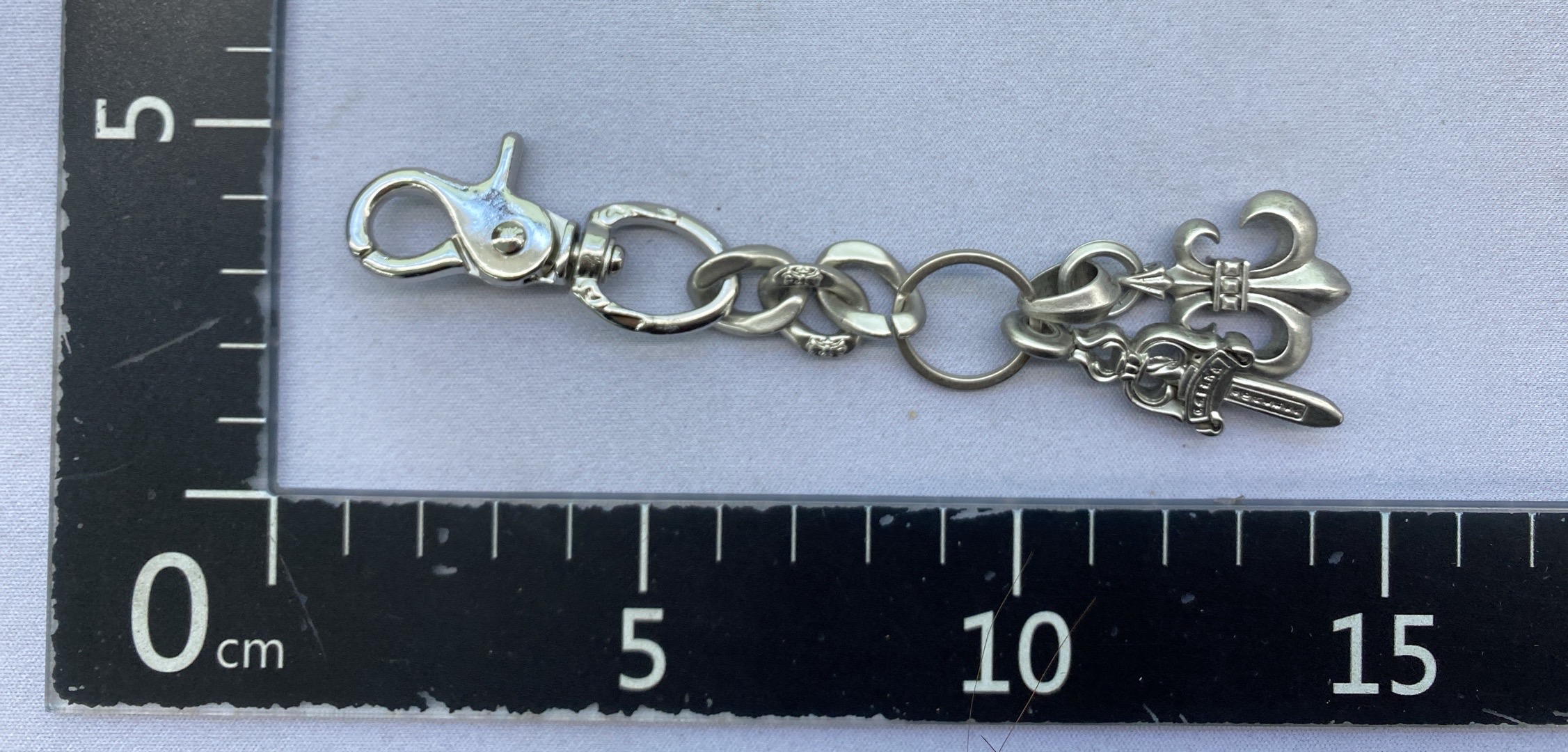 Crocodile hip hop distressed retro waist chain anchor sword keychain cleanfit bag accessories niche style hanging buckle 4