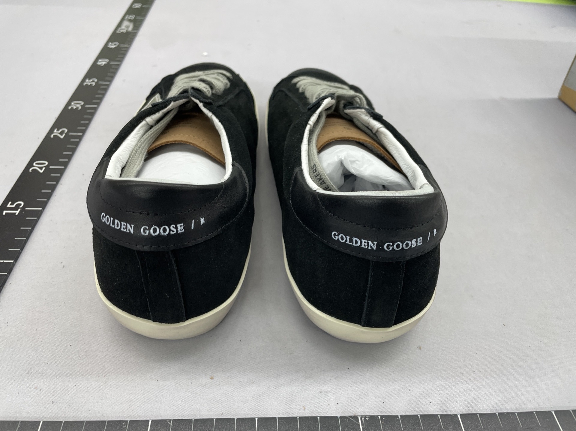 Classic and versatile korean gg style distressed star sneakers for women and men. these low-top sneakers feature a hidden wedge for added height and a trendy, slightly dirty, cowhide leather finish. perfect as everyday white sneakers 5
