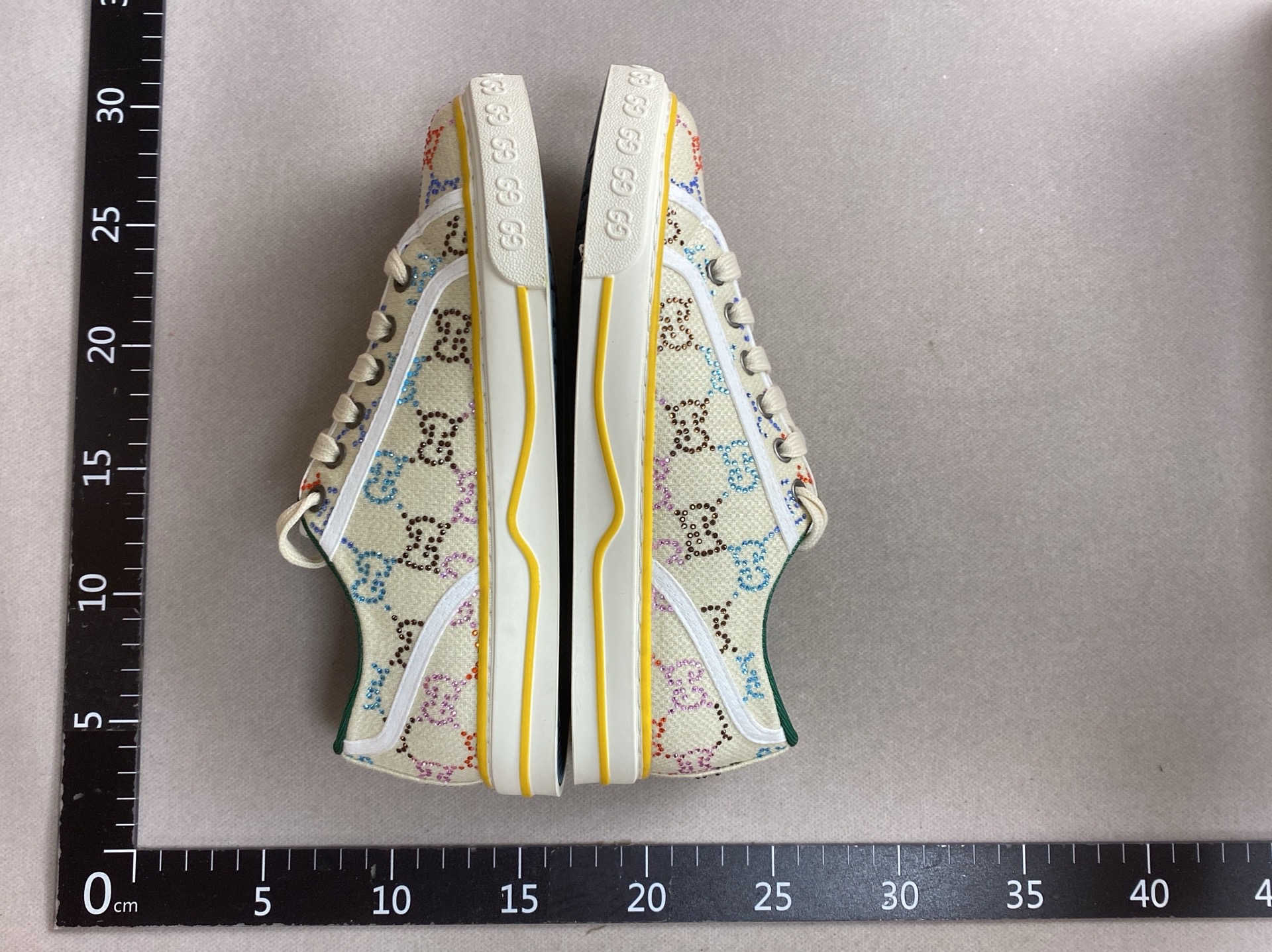 High-end g brand rhinestone 1977 sneakers, unisex couple’s 2024 autumn new arrival, full rhinestone letter casual white shoes 3
