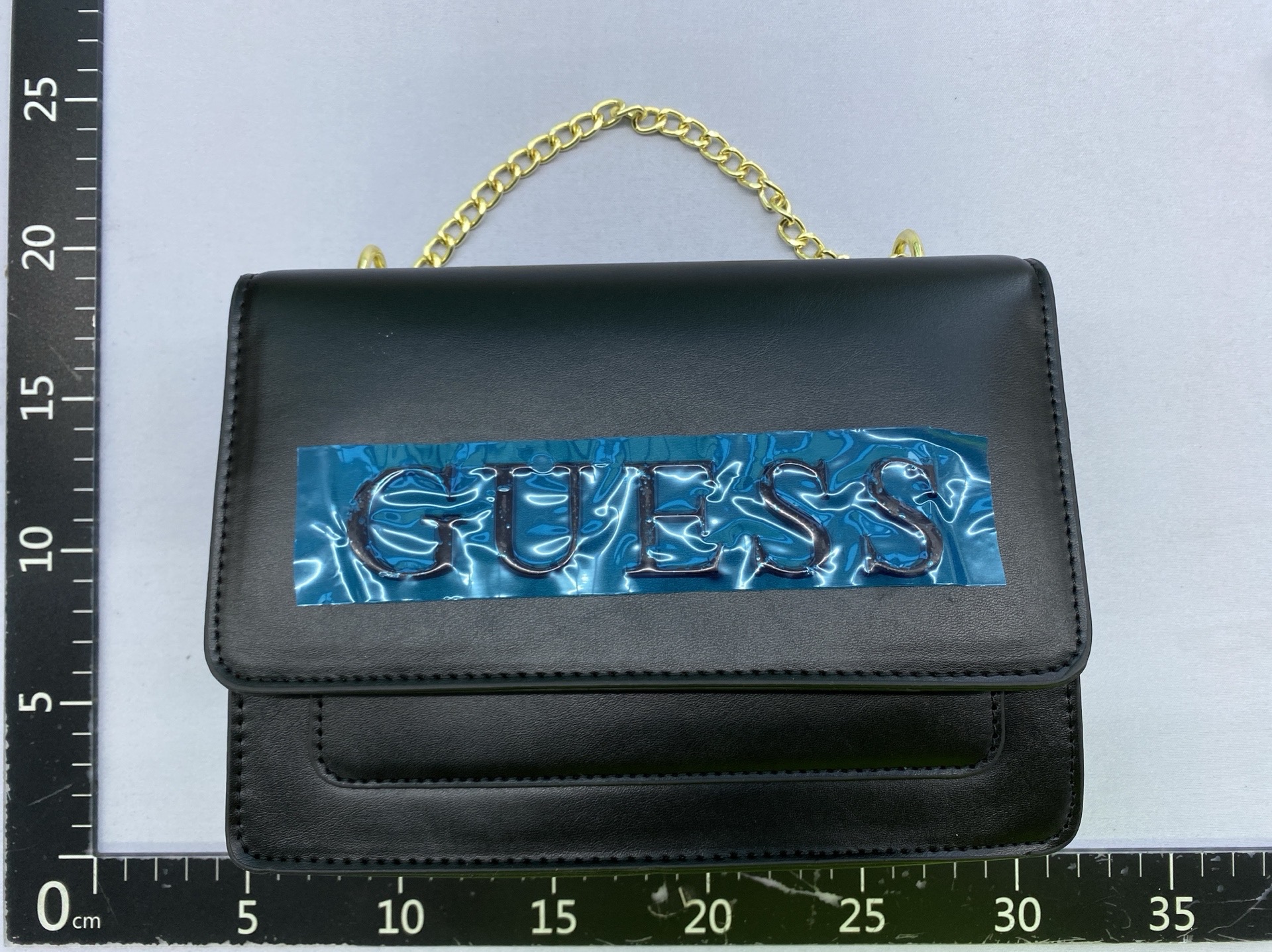 This year’s trendy bag: 2026 new arrival, high-end, subtly luxurious, lettered shoulder bag for women, black chain crossbody small square bag 2