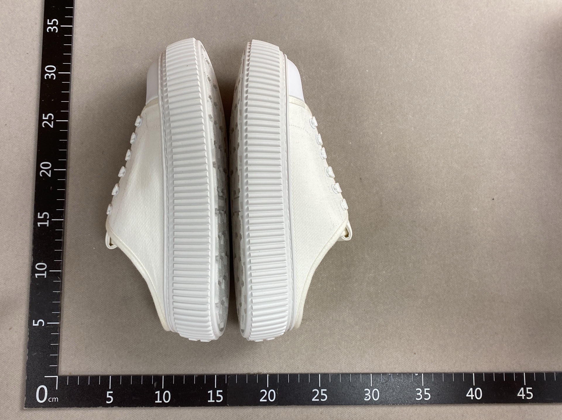 New arrivalmm’s new arrival canvas shoes mesh thick sole women’s shoes fashion heightening lightweight biscuit cut outwhite shoes half drag 3