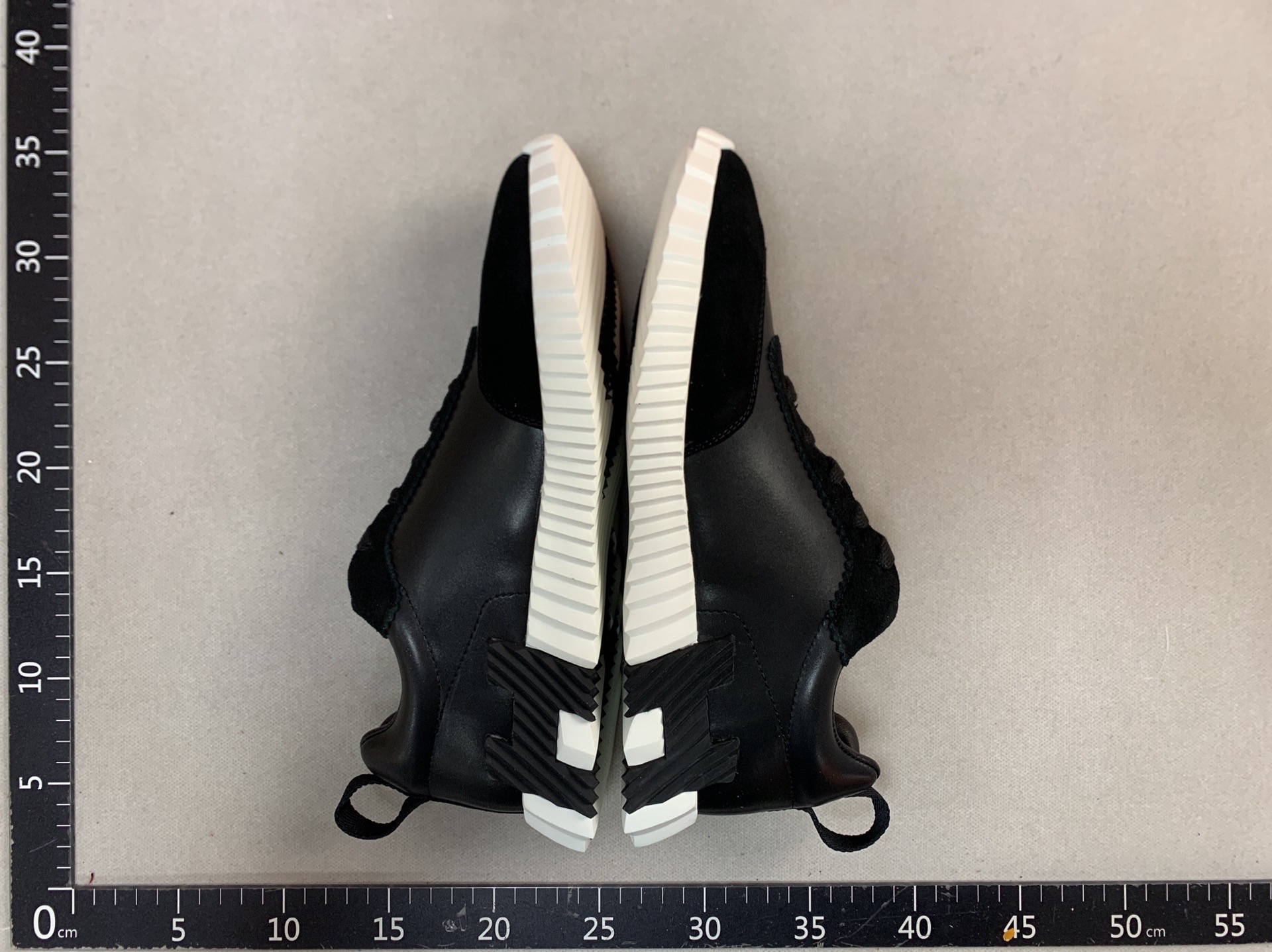 European and american 2025 new h-brand genuine leather athletic breathable trendy women’s influencer style lightweight men’s couple fashion white sneakers 4