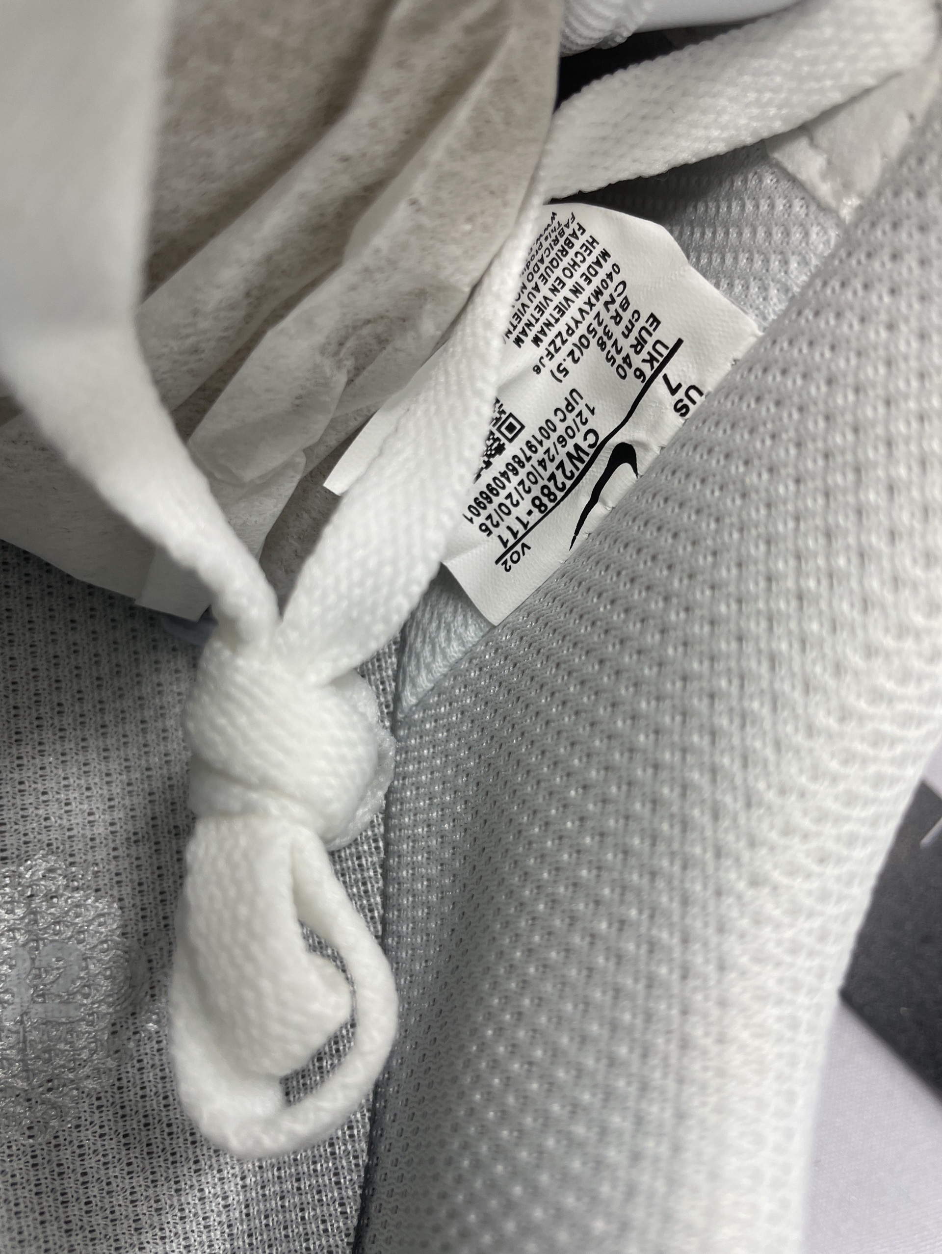 Pure white low-top wear-resistant white sneakers 2