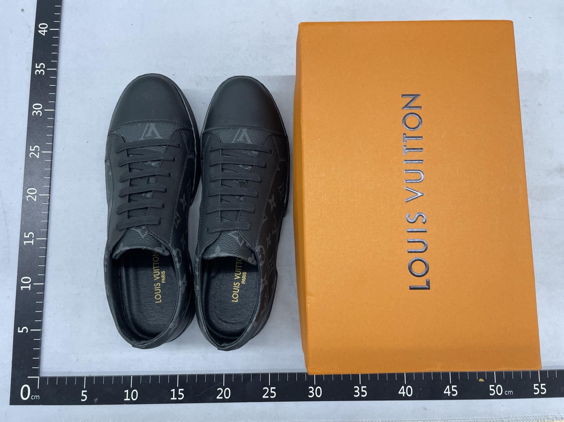 1:1 original standard original box mencasualflats european goods men’s casual shoes classy luxury brand sneakers 7