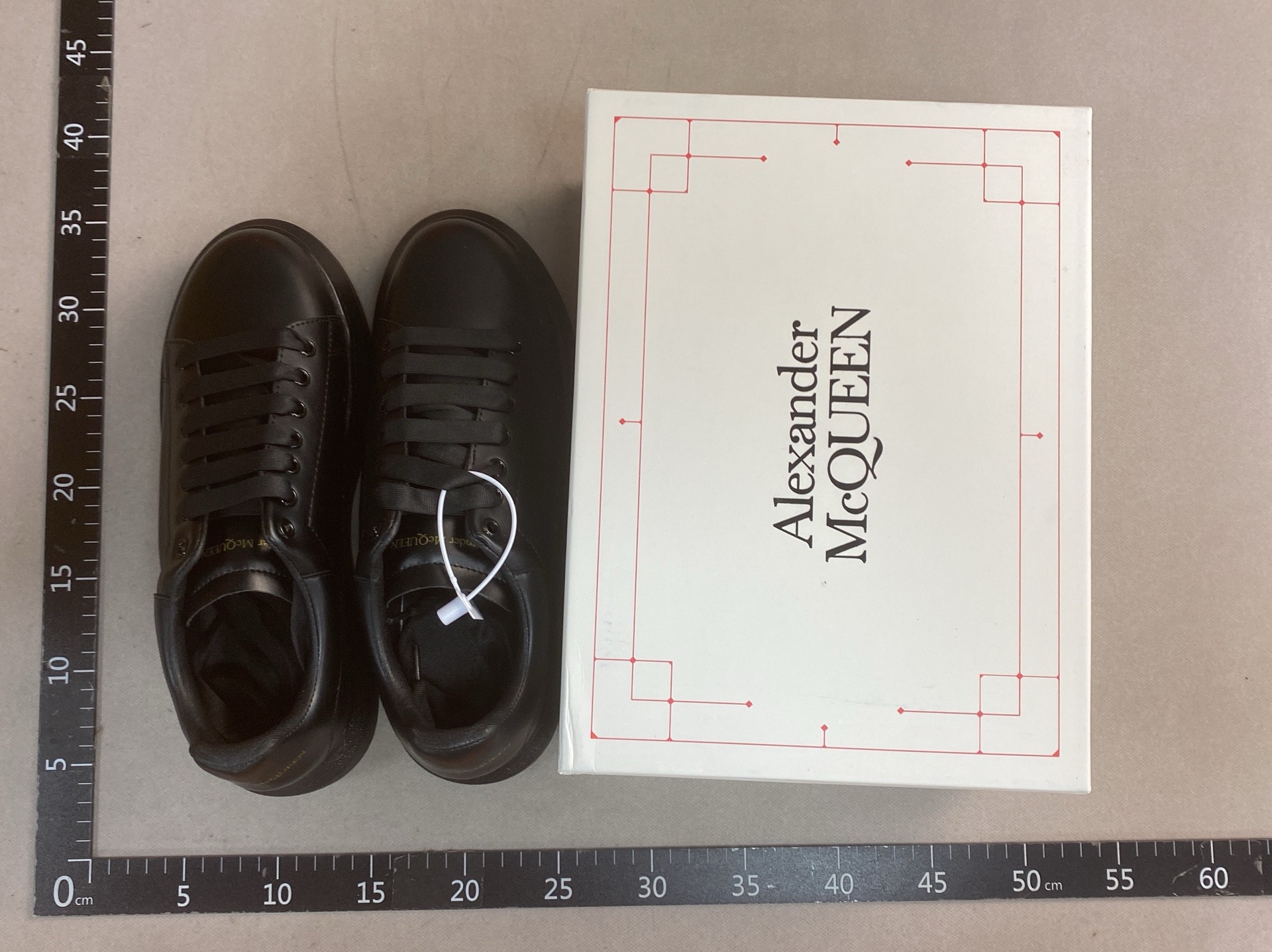 Zzw14 high quality white shoeswhats+86 18150441086 2