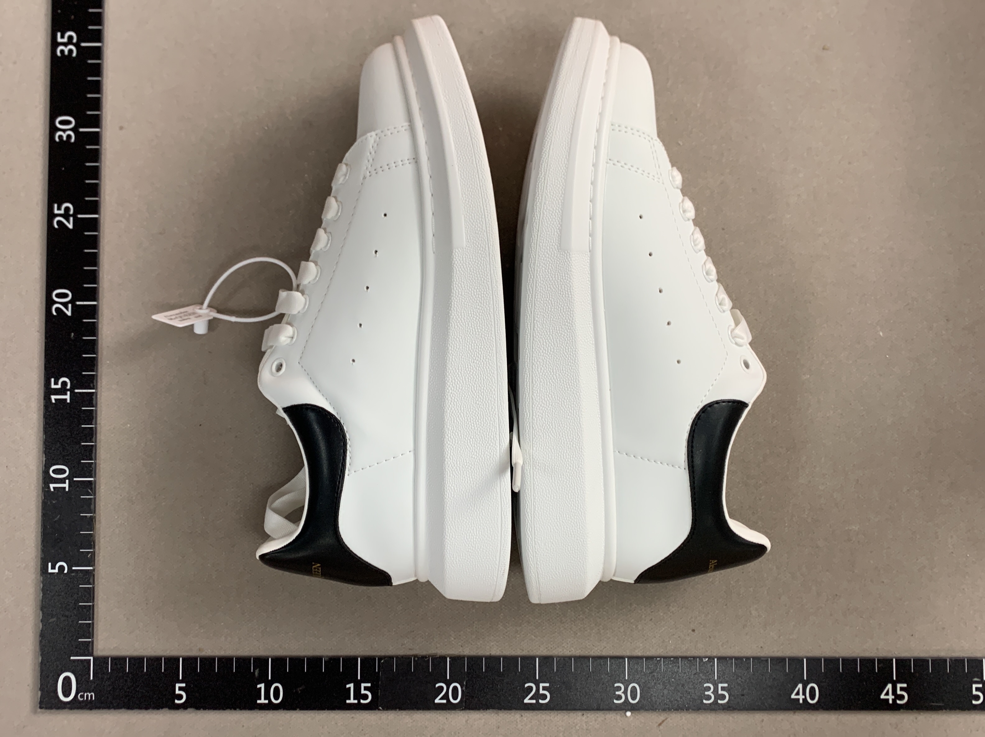 Mq mcqueen white shoes women’s spring new arrival round toe tie backeasiest for matchthick sole hidden heel sports casual sneakers men 3
