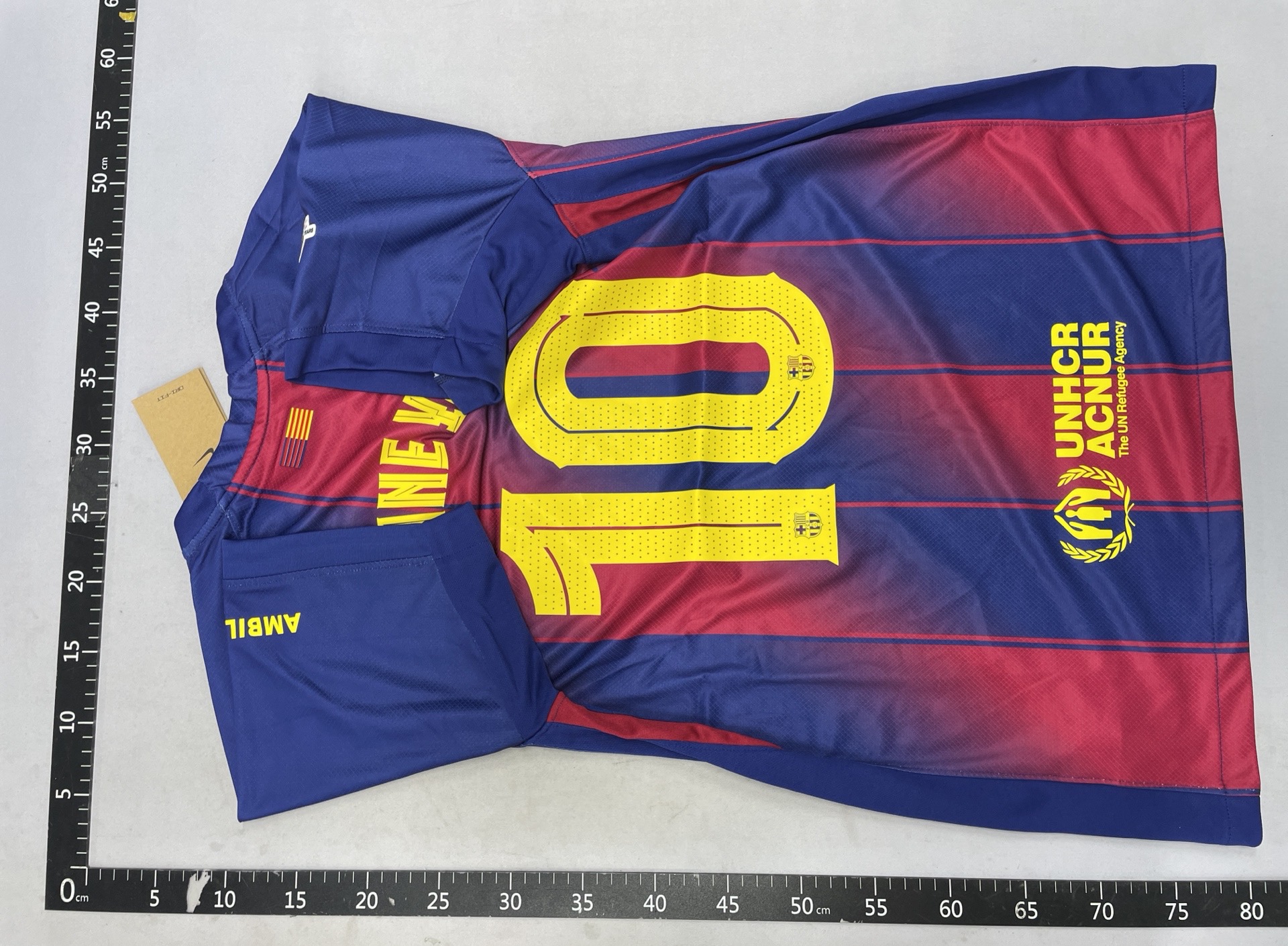 2526 barcelona home and away jerseys no. 10 yamal no. 8 pedri no. 9 lewandowski 11 rafinha football uniforms 3