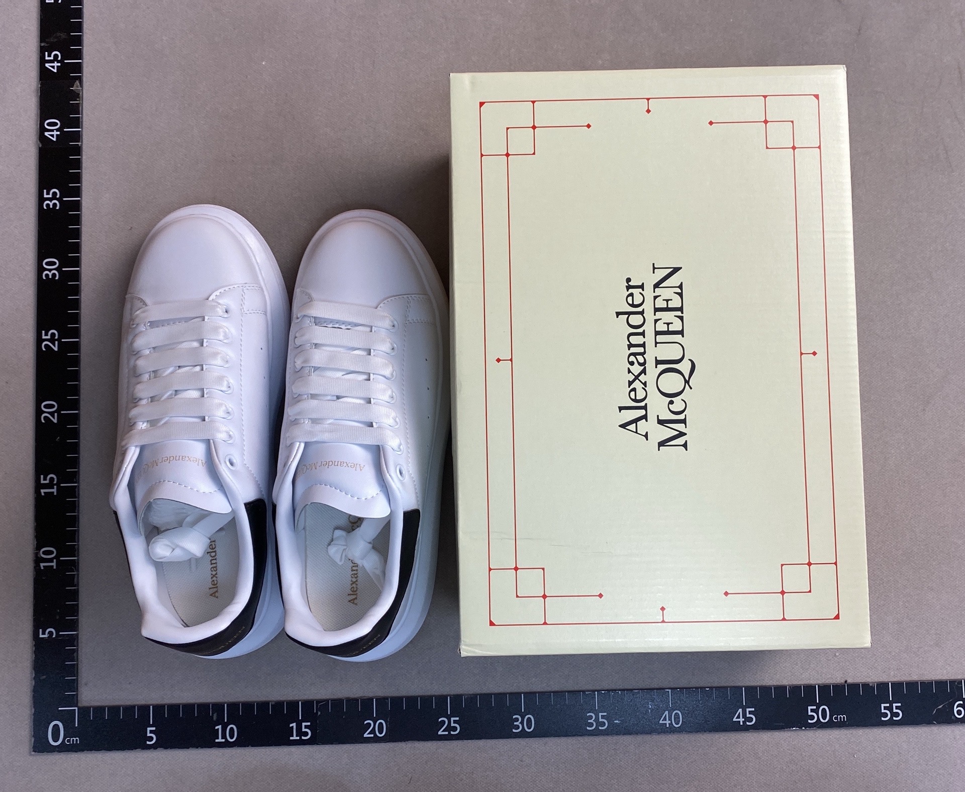 Mc casual white shoes chf 2
