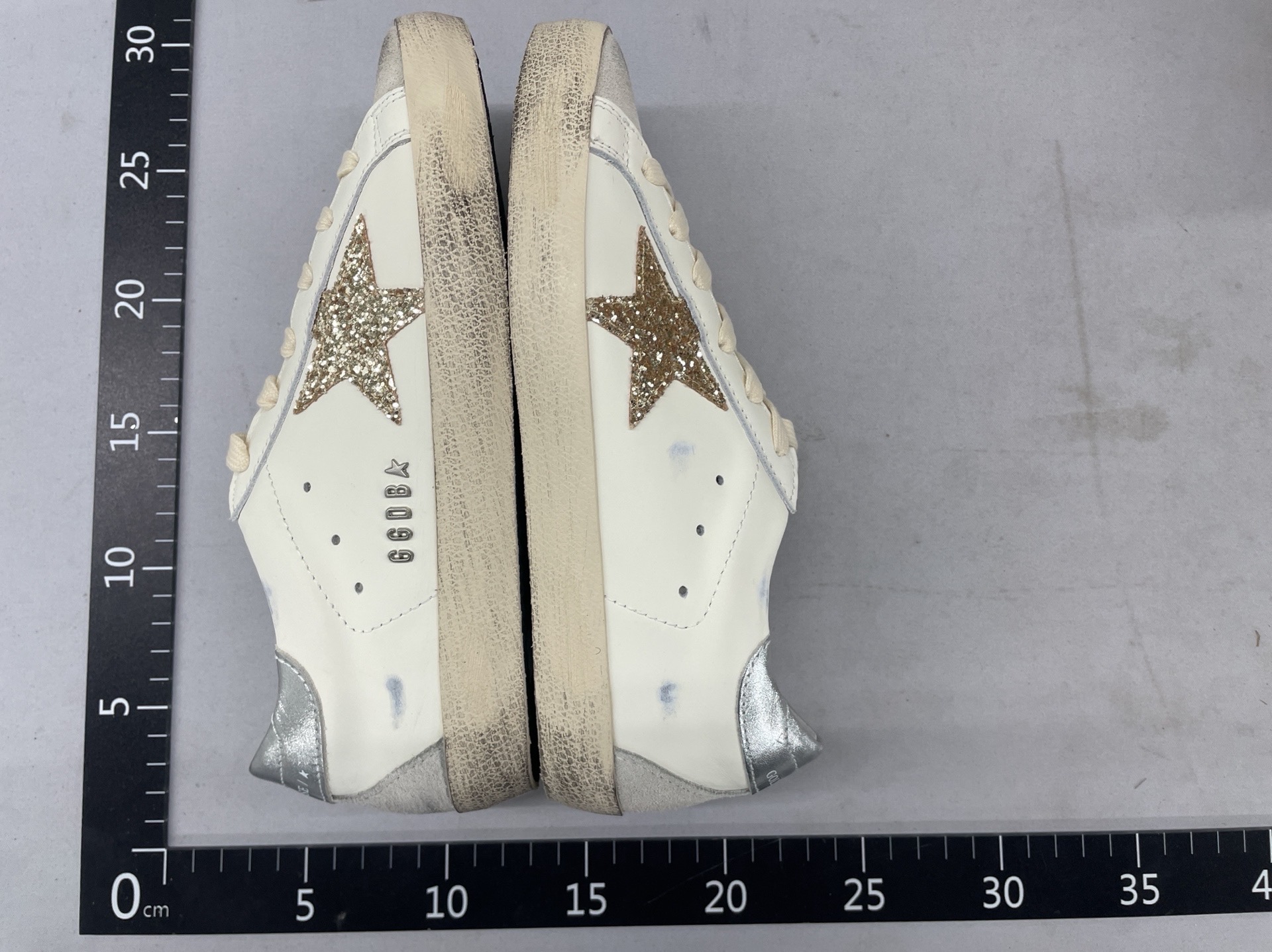 2025 new second generation genuine leather distressed “dirty” sneakers – women’s star detail, casual, versatile, fashionable skate shoes, white sneakers for men 2