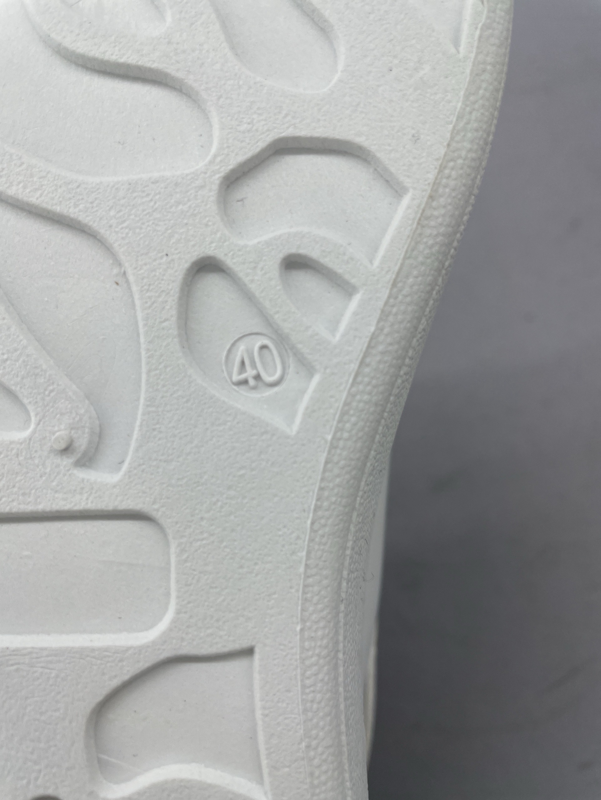Couple white shoes men’s student shoes k-style trendyeasiest for match breathable shoes thick solecasual height increasing sneakers mcqueen women 2