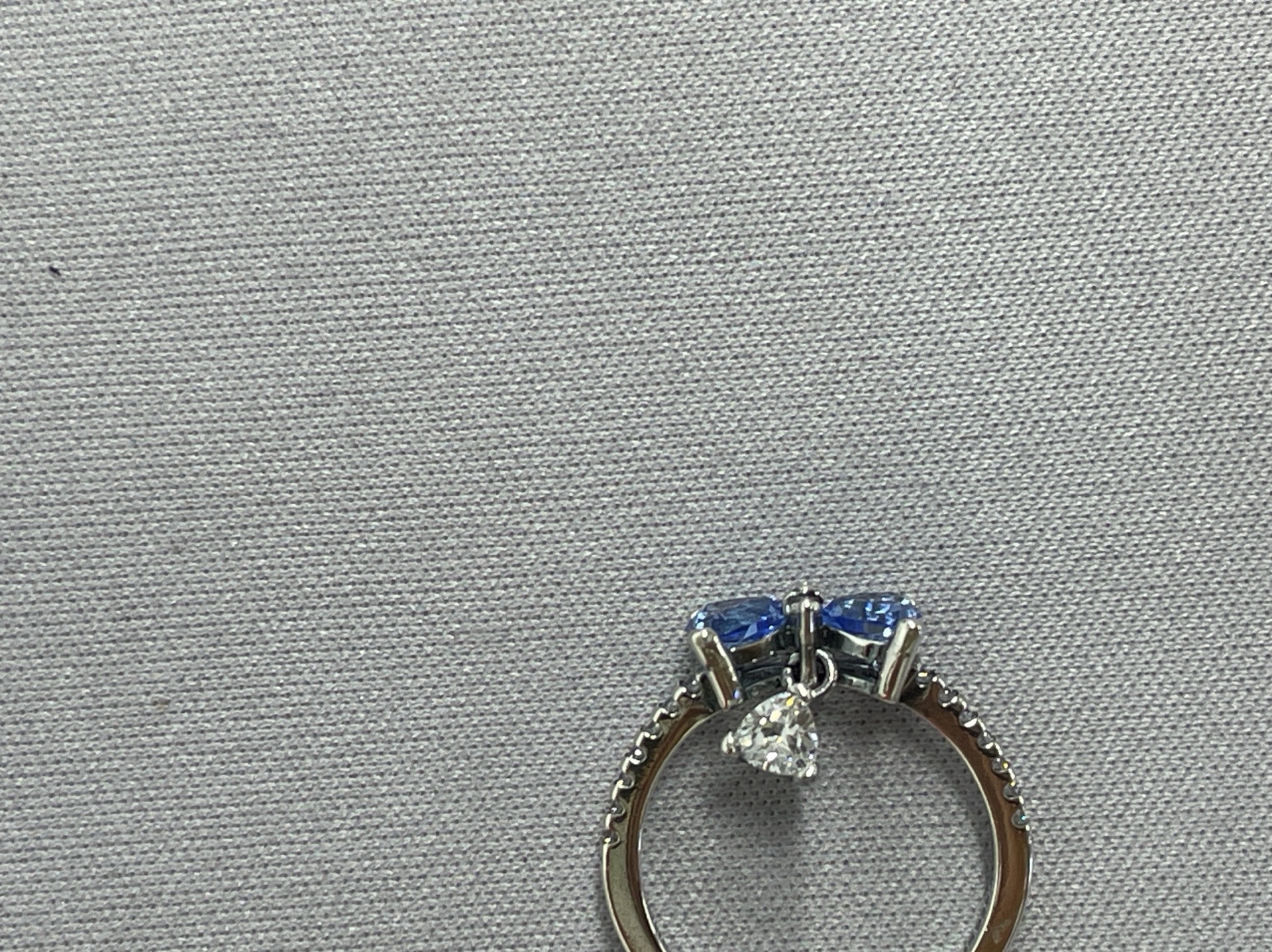 Blue bow collection: rings, earrings, bracelets, necklaces, chokers – fashionable, luxurious, niche, high-end, and elegant accessories 2