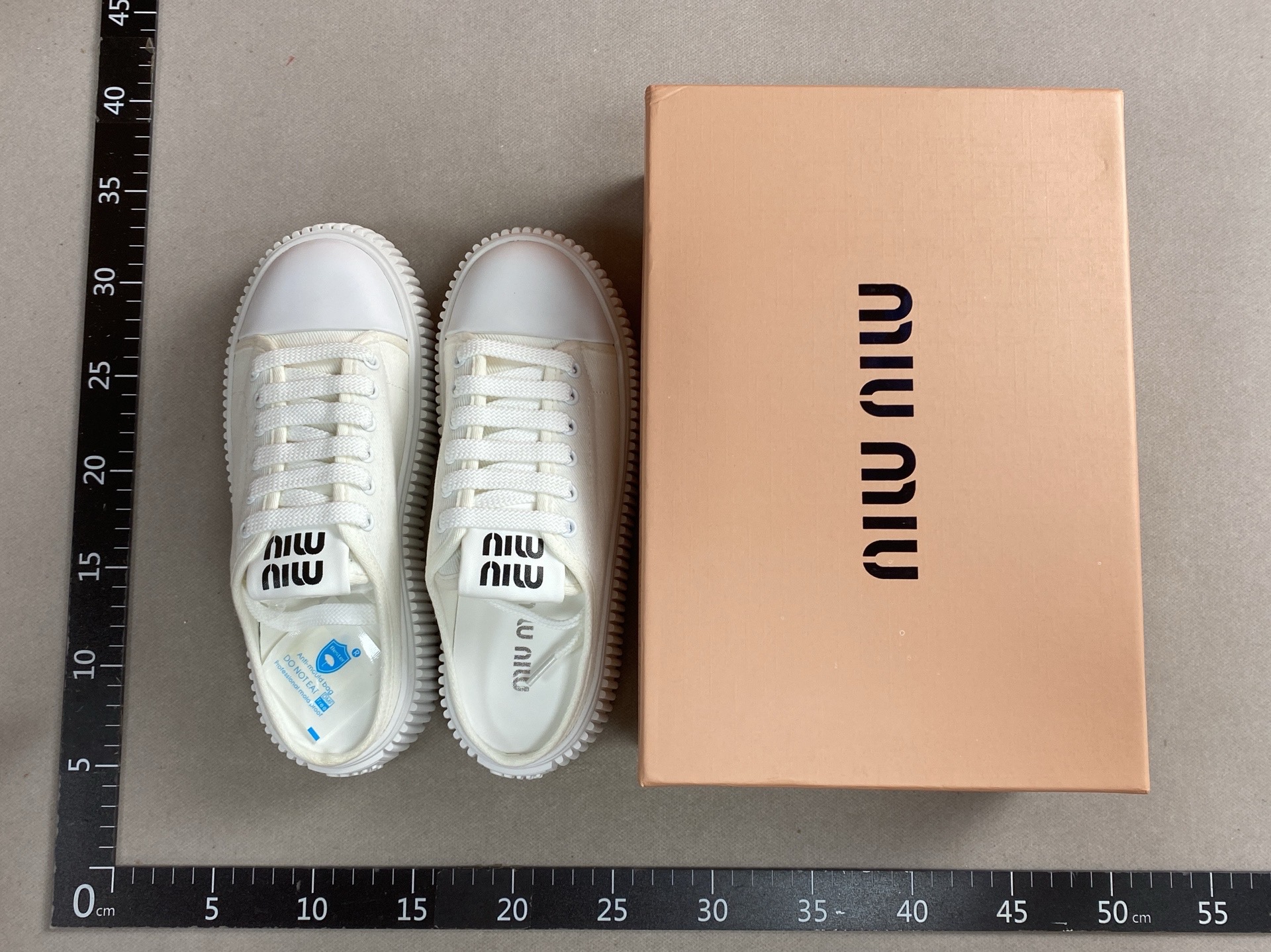 New arrivalmm’s new arrival canvas shoes mesh thick sole women’s shoes fashion heightening lightweight biscuit cut outwhite shoes half drag 2