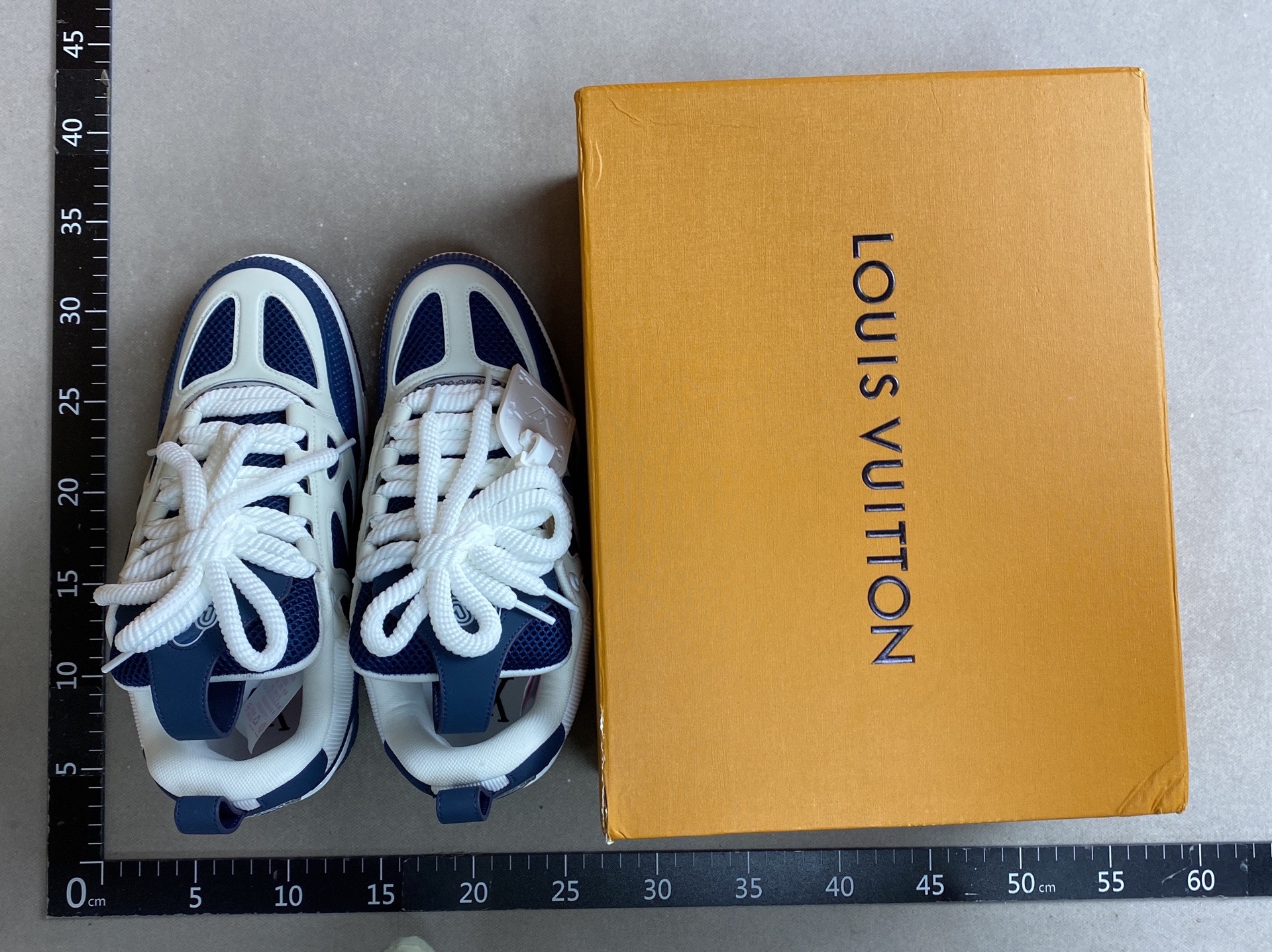 Bread shoes, little fat white shoes, guangzhou shoes, men’s and women’s height-increasing dad shoes, high l sneakers, cross-border shoes, european station 2