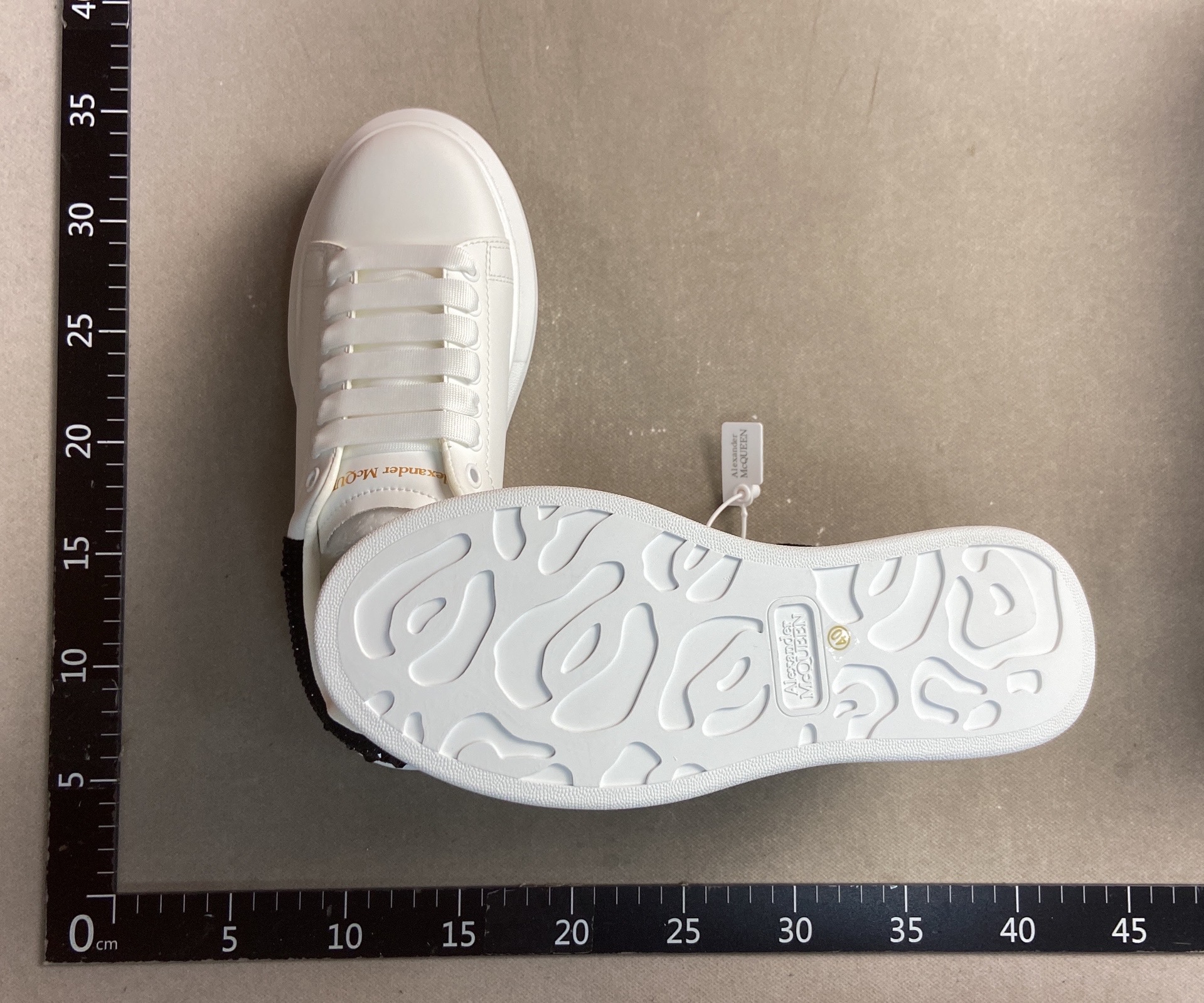 Mcqueen white shoes women’s tail inlaid with diamonds 2025 new style genuine leather thick soleplatform shoes sports casual shoes 4