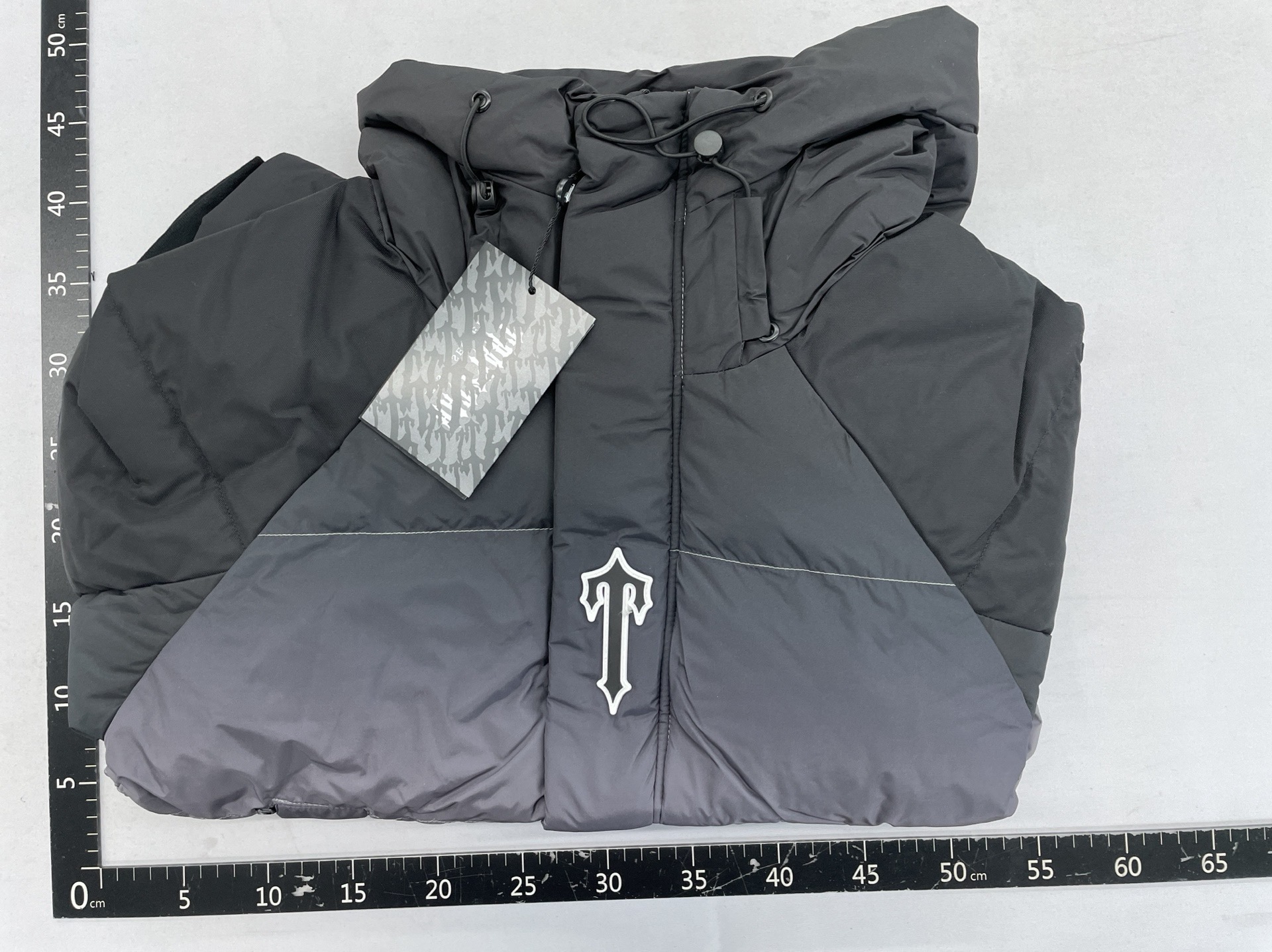 Decoding the arched puffer jacket 5
