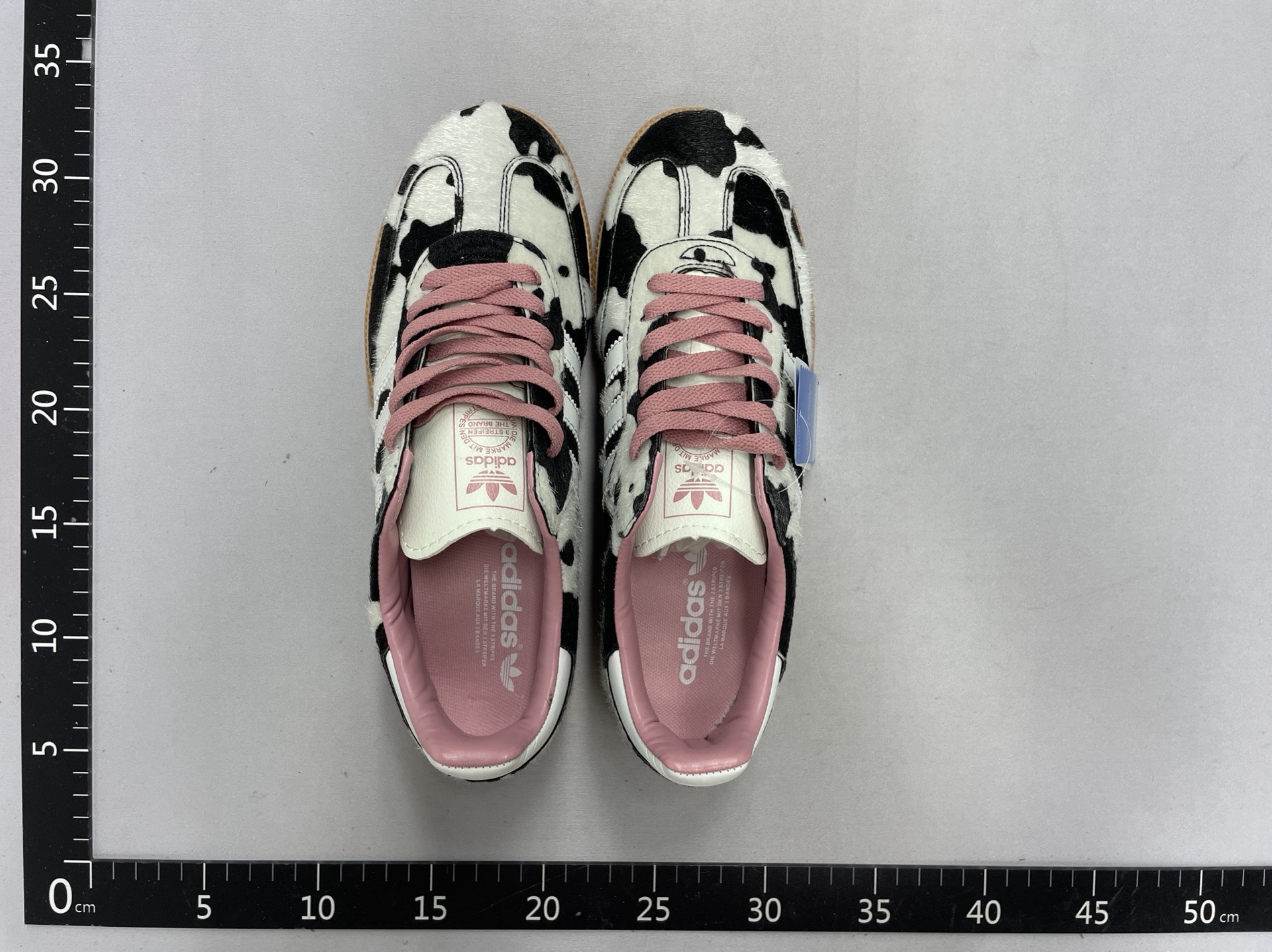 Versatile and fashionable classic sneakers 5