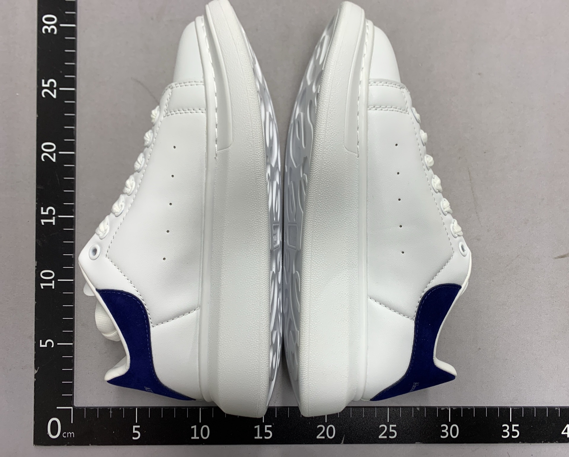 Mcqueen white leather sneakers – versatile platform shoes for men and women – chunky sole, 5cm height increase – cross-border bestseller 5