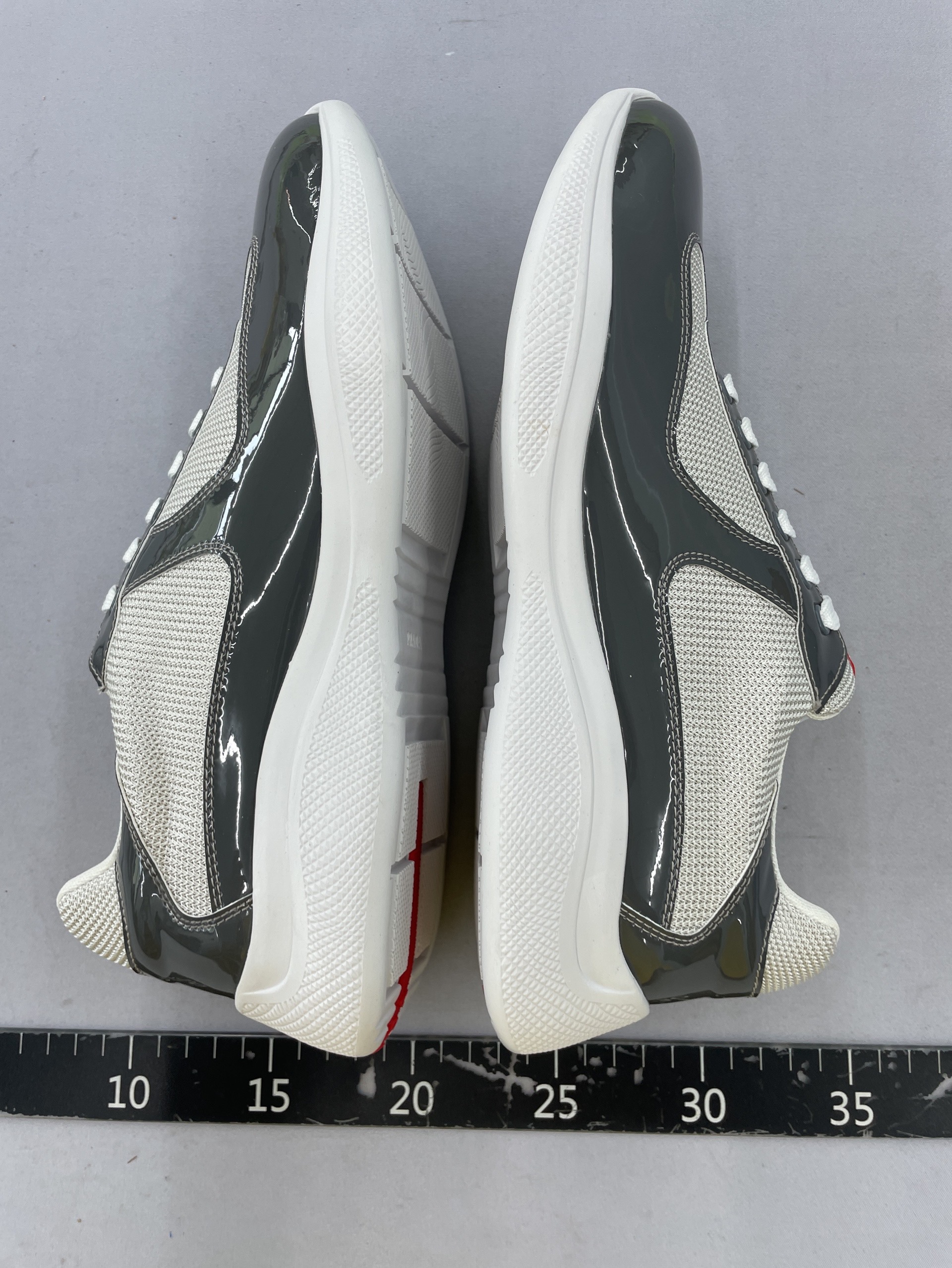 European station 2025 premium p brand couple’s fashion casual sneakers, low-top breathable white shoes, patent leather men’s shoes 4
