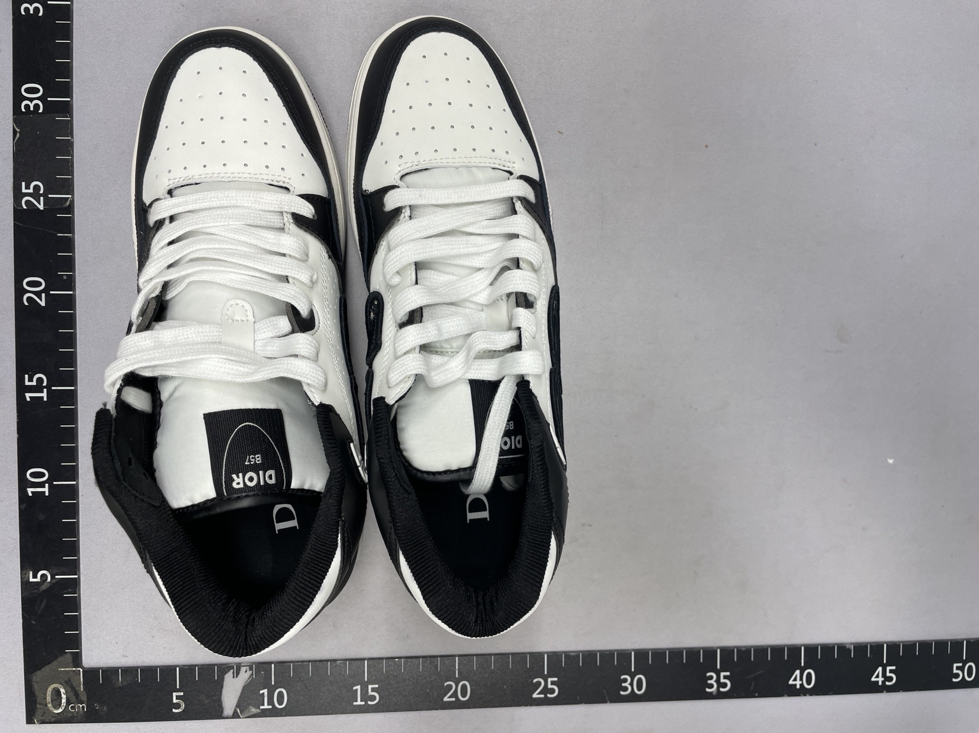 Export b57 letter cd sports casual shoes men’s and women’s couple elegant genuine leather sneakers tie back panda shoes 6