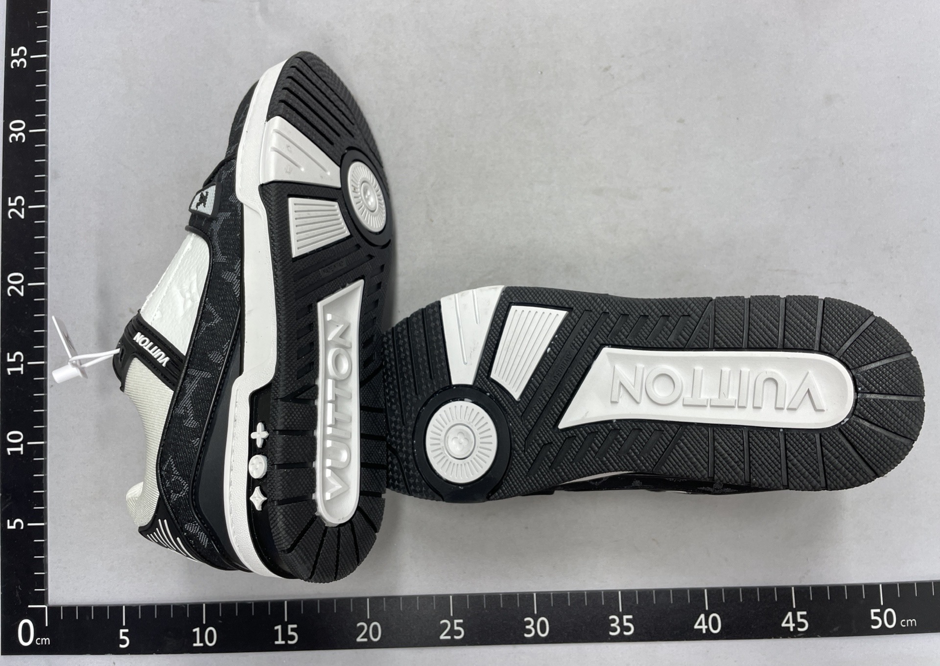 Men’s spring breathable youth sports versatile casual leather panel shoes thick sole height increasing couple trendy shoes women 4