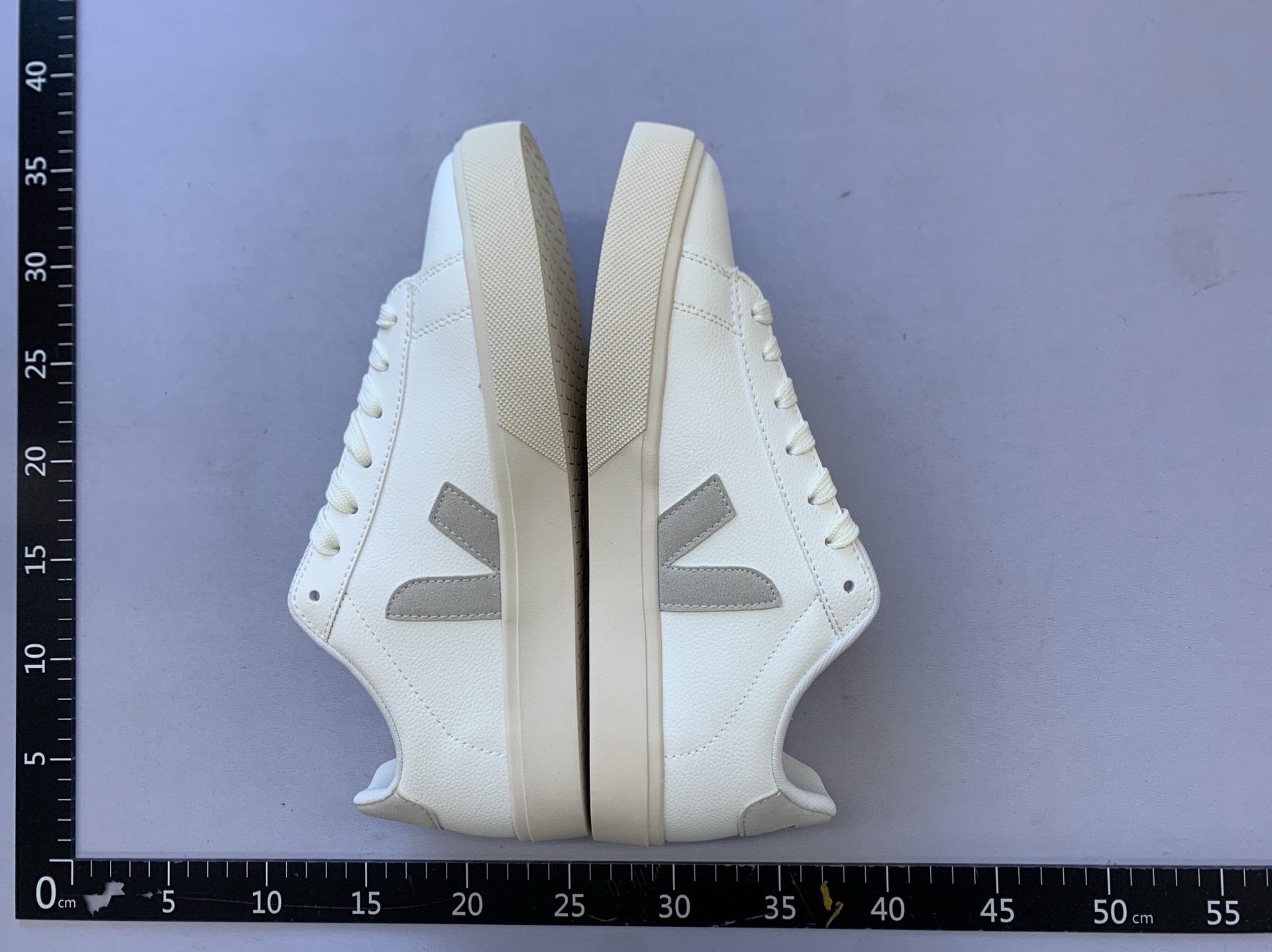 French v-logo white sneakers – celebrity style, classic genuine leather athletic shoes, casual unisex versatile campus couple skate shoes 5