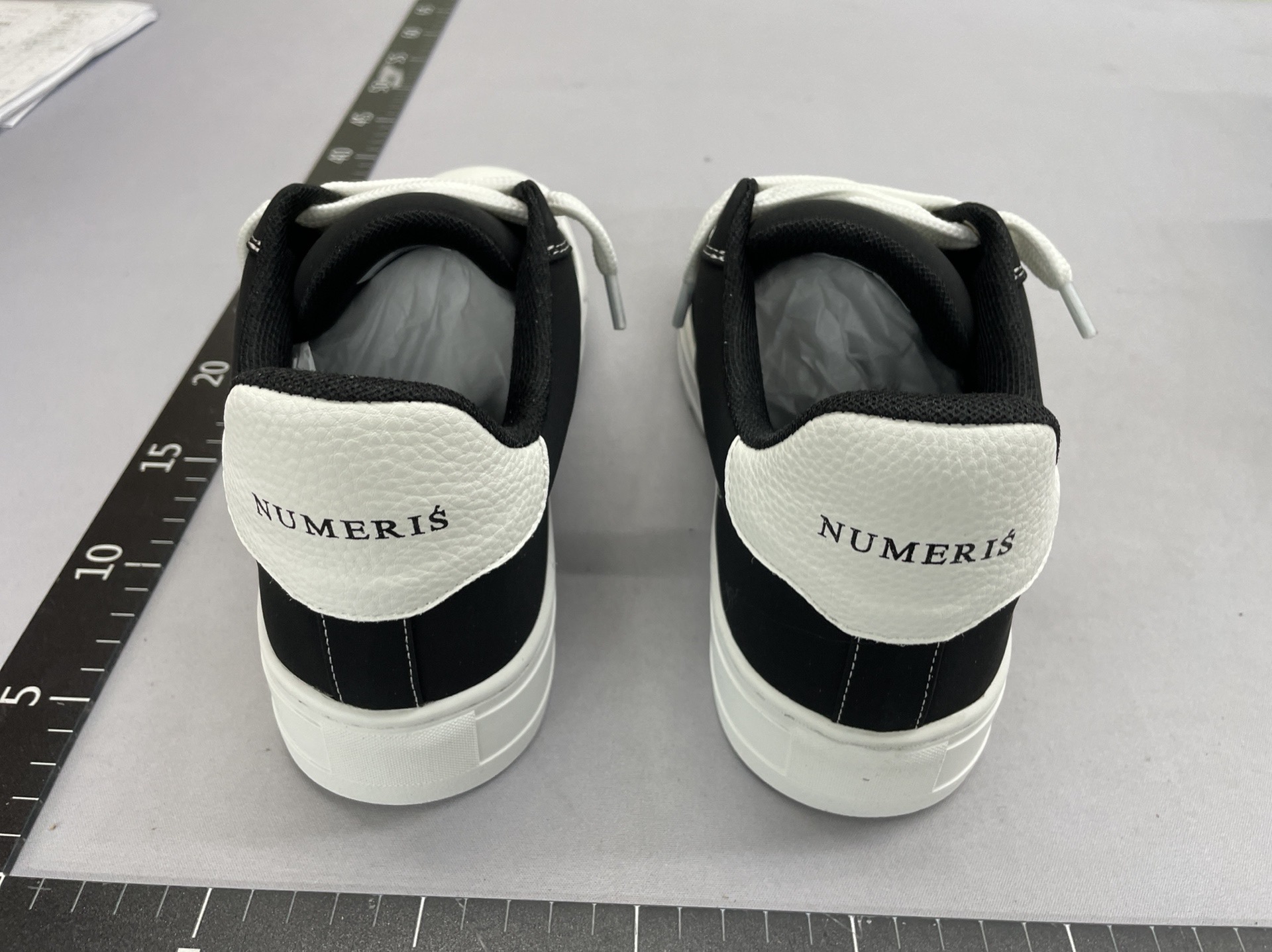 06 casual sports sneakers whatsapp: +86 133 1393 9670 5