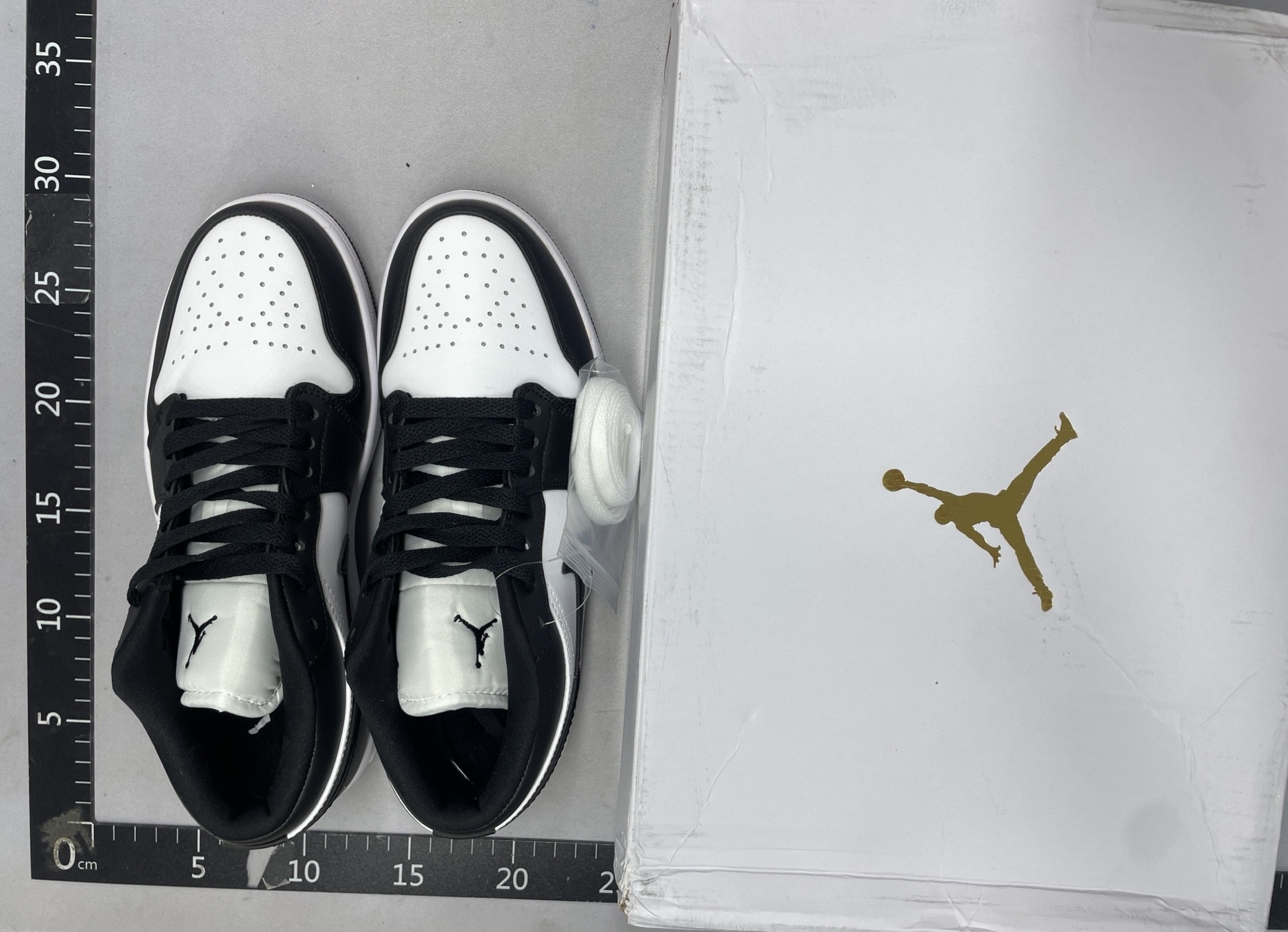 Jl09 – low-top panda basketball shoes – trendy athletic sneakers 7