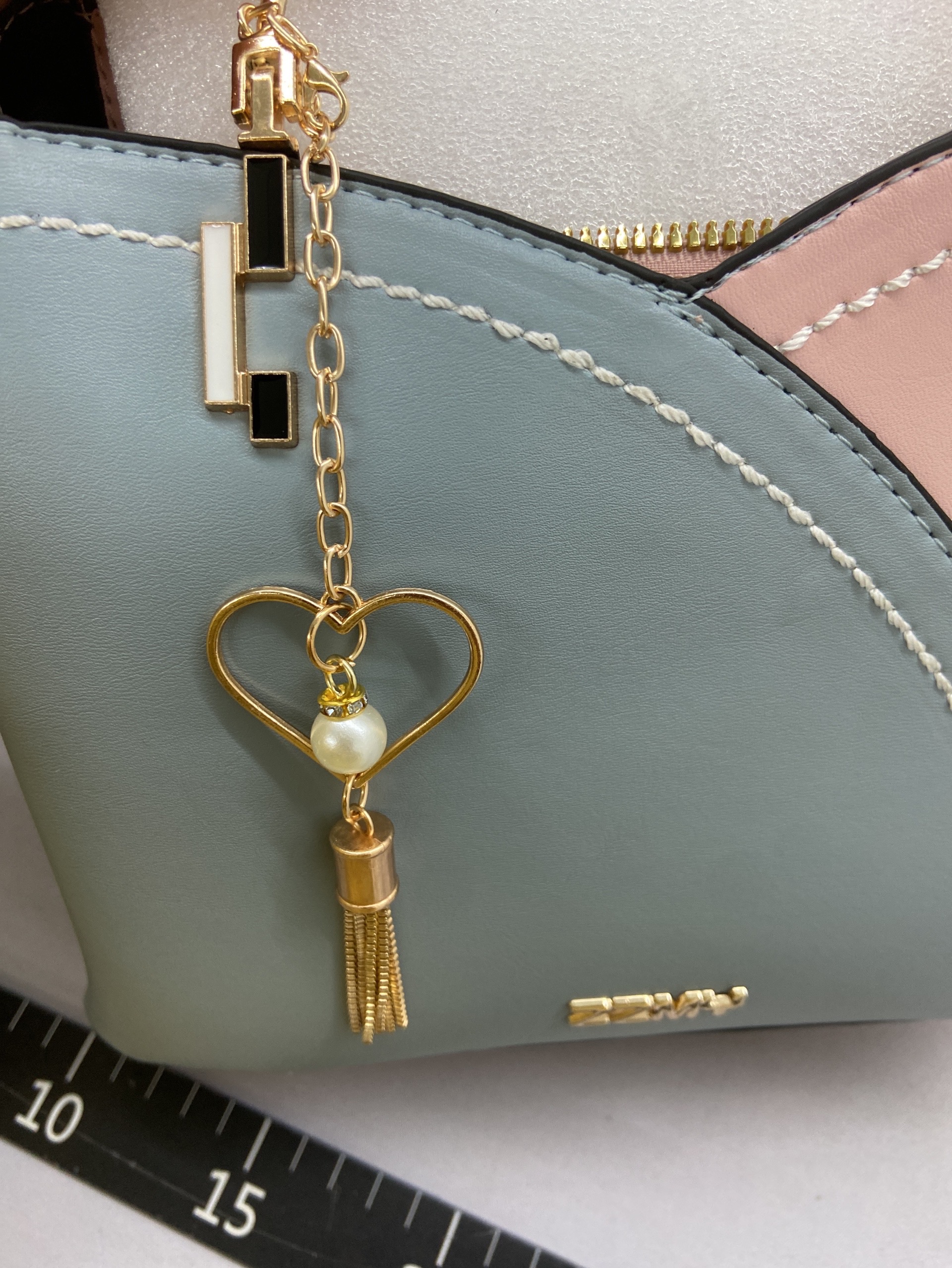 High-end women’s handbag, 2022 new trendy tote bag, versatile color block design, large capacity fashion shoulder & crossbody bag 2