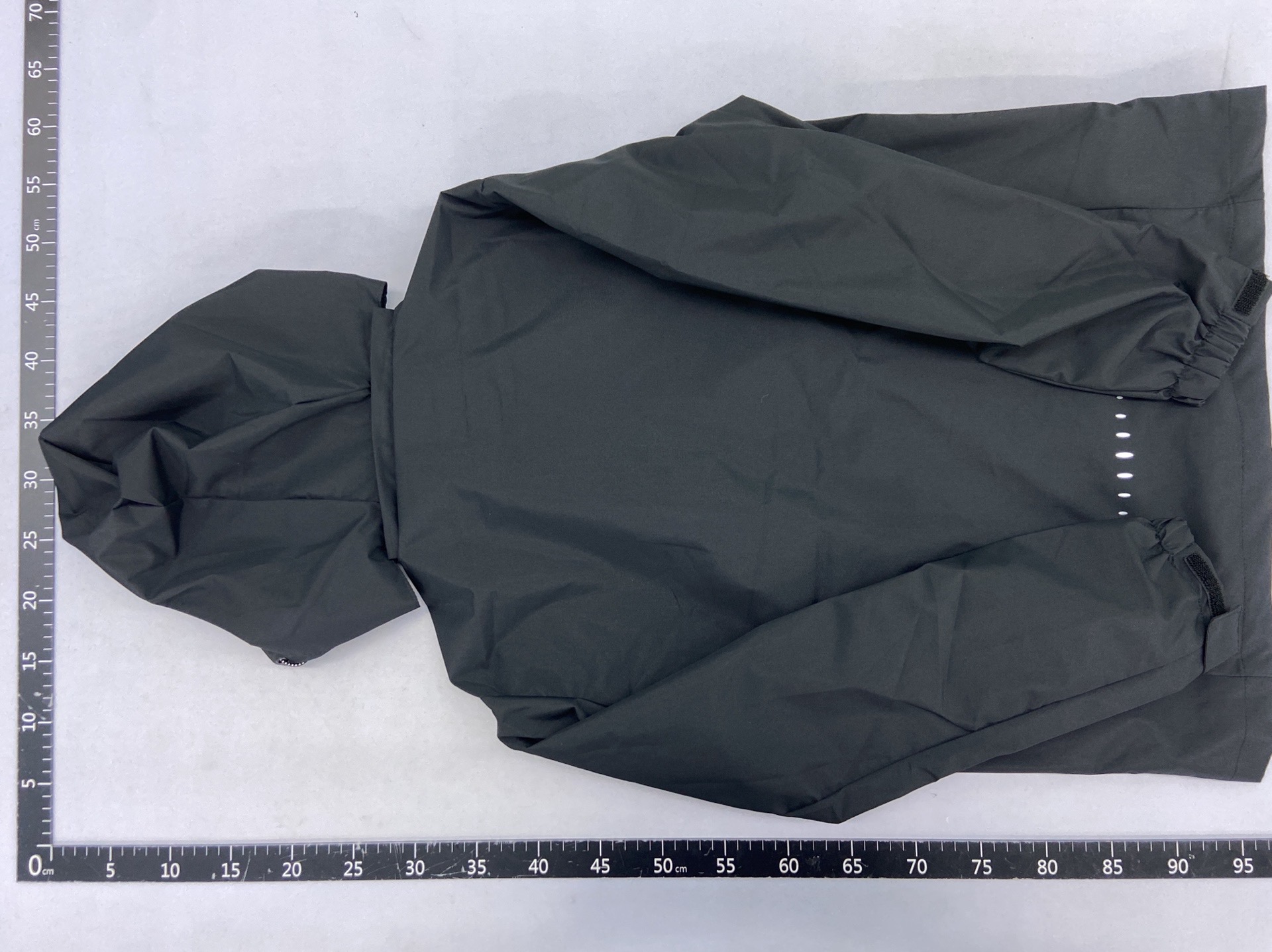 2025 spring/autumn lightweight outdoor windbreaker jacket – unisex waterproof & windproof top – bestselling jacket with custom logo option 3