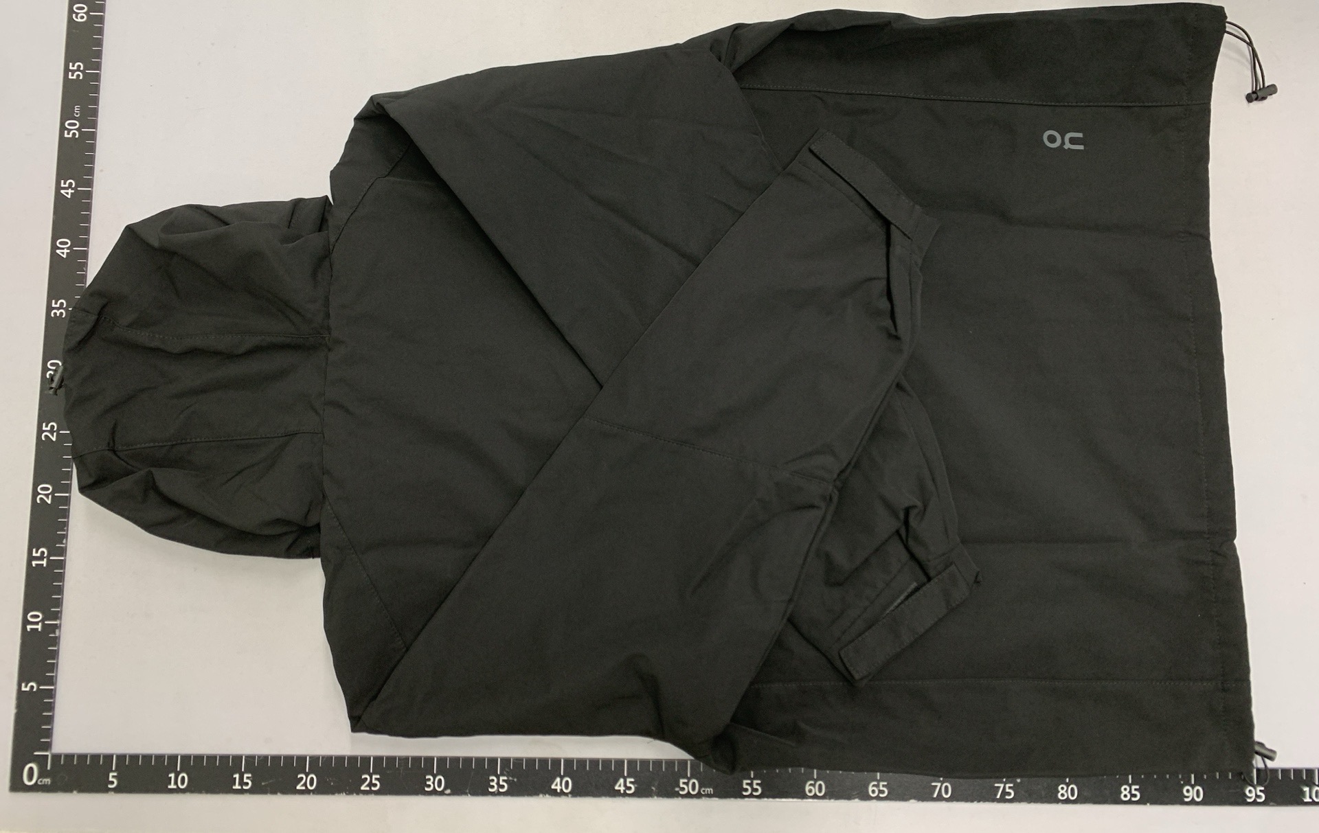 2025 spring new men’s hooded premium minimalist windbreaker casual couple jacket outdoor windproof waterproof outerwear 3