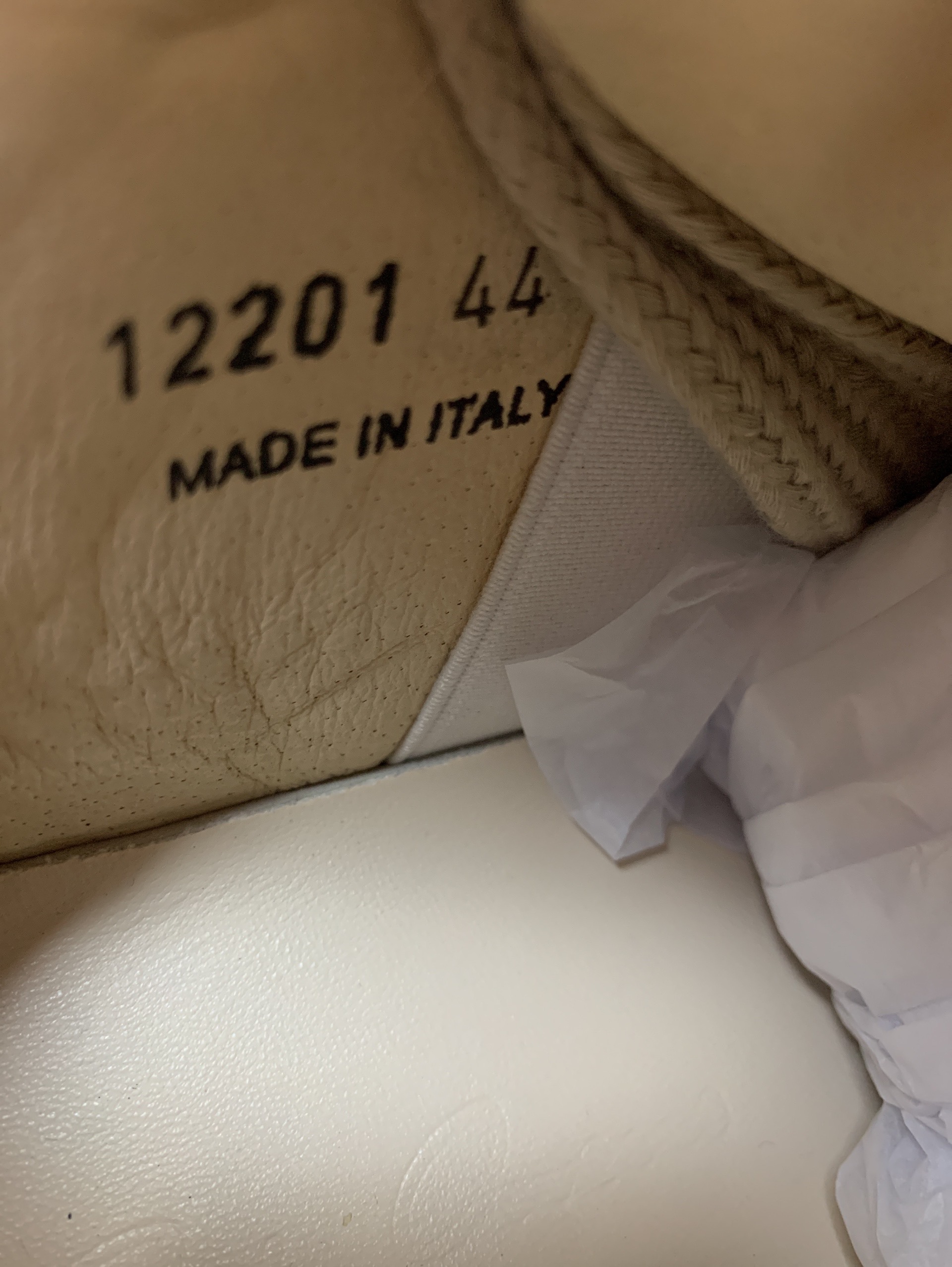 Ro infringing style bread shoes for men and women, same style milk-flavored niche stylethick solewhite shoes, height increasing fashioncasual sneakers 7