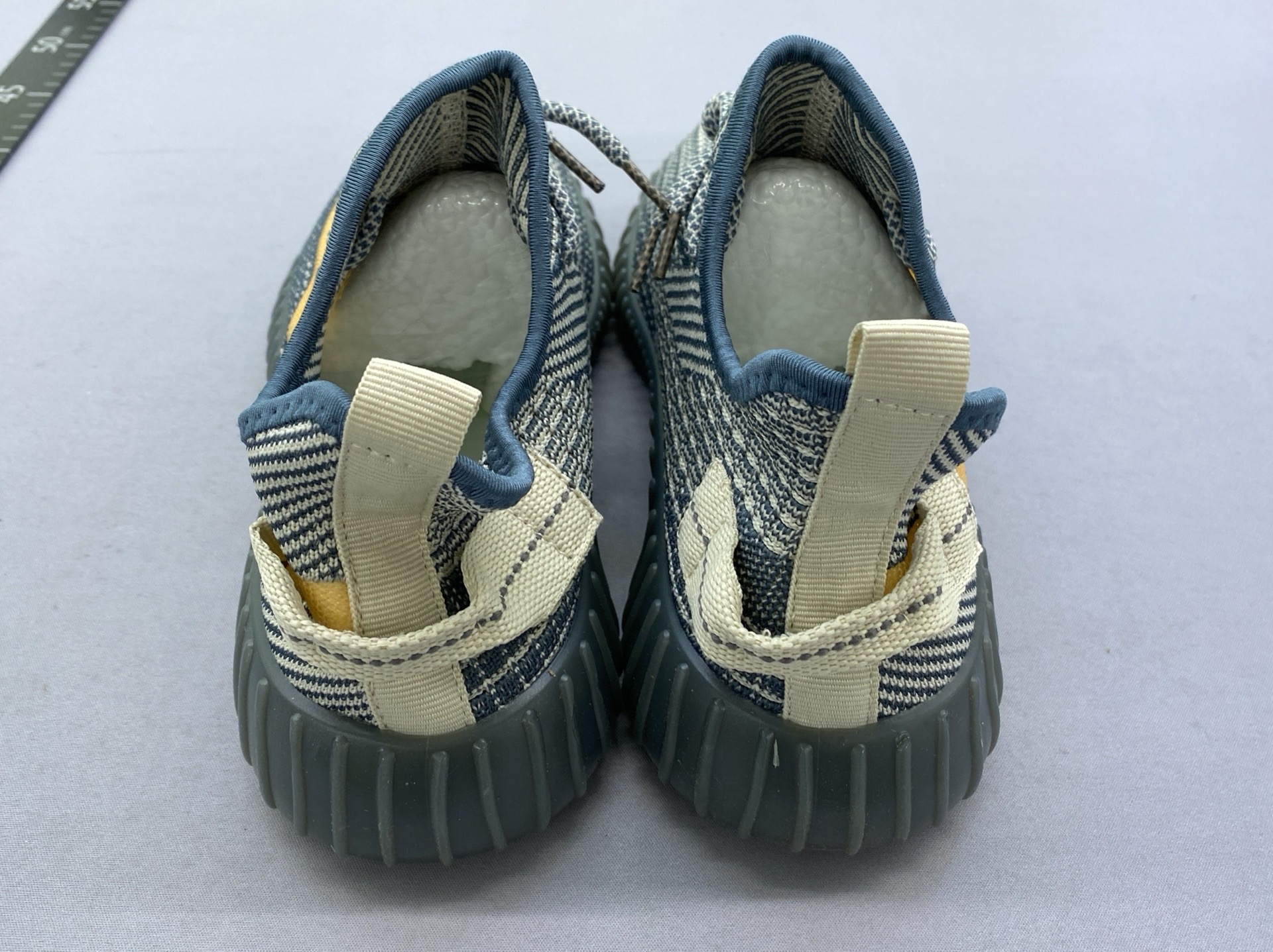 Men’s shoes 350 shoes men and women couple wholesale breathable mesh shoes easiest for match sports shoes casual trendy shoes low ankle 6