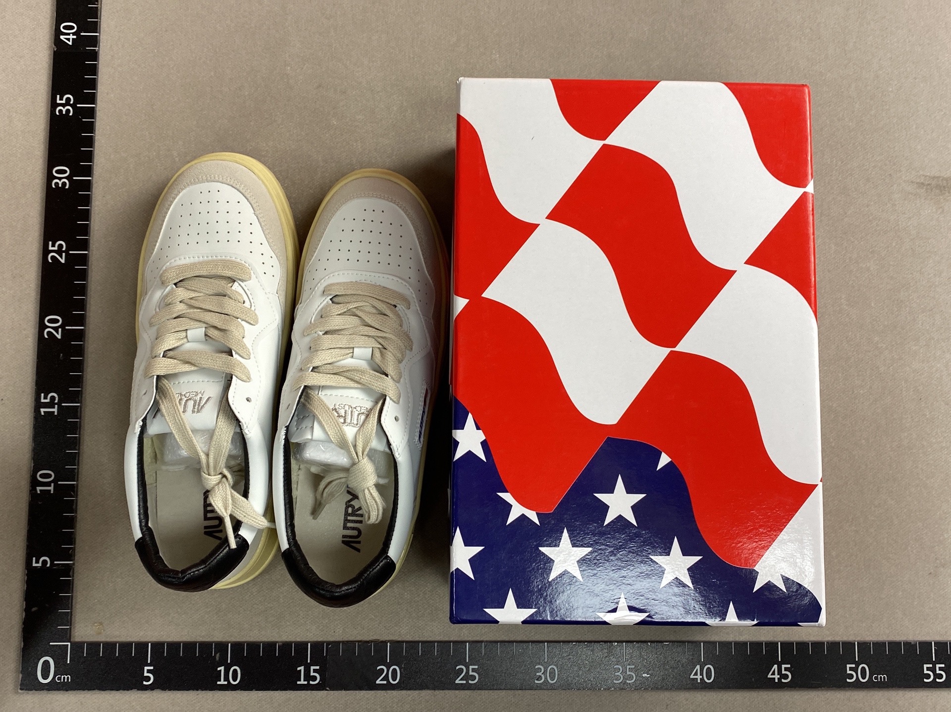 Cross-border women’s shoes 2025 new black and white panda shoes sneakers thick soletie backcasual shoes white shoes ins trend 2