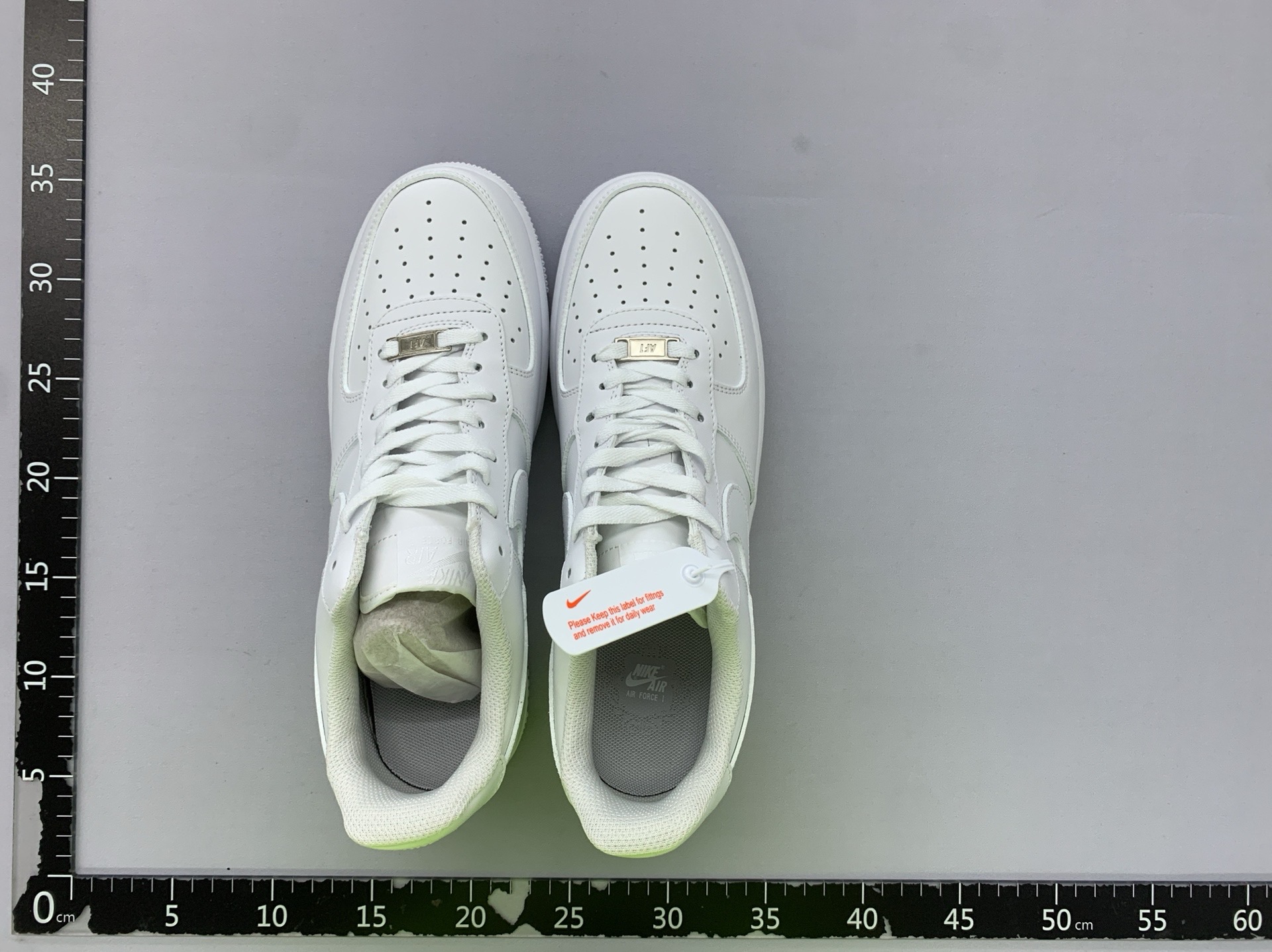 [benefits, new link, long-term supply, factory special price] pure original no. 1 af1 low-top white shoes, all white, thick-cut leather upper, insole adhesive, midsole president, brand new original box, factory cashed out 3